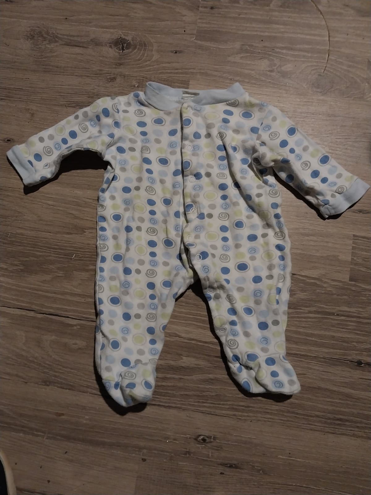 Onesie. White with blue and Grey circles. 3 months - Image 1