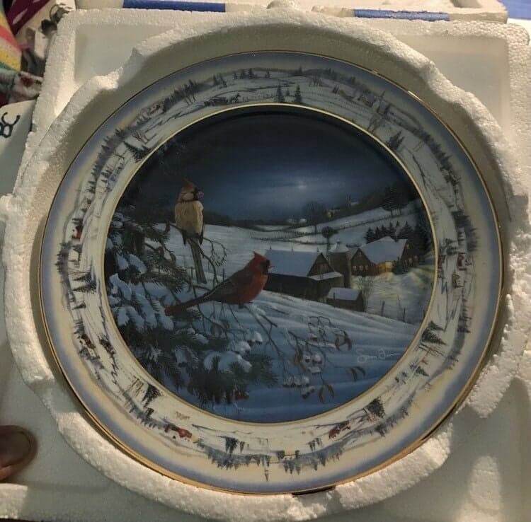 Pinegrove's Winter Cardinals Plate - "Midnight in Pinegrove" -Bradford Exchange - Image 1