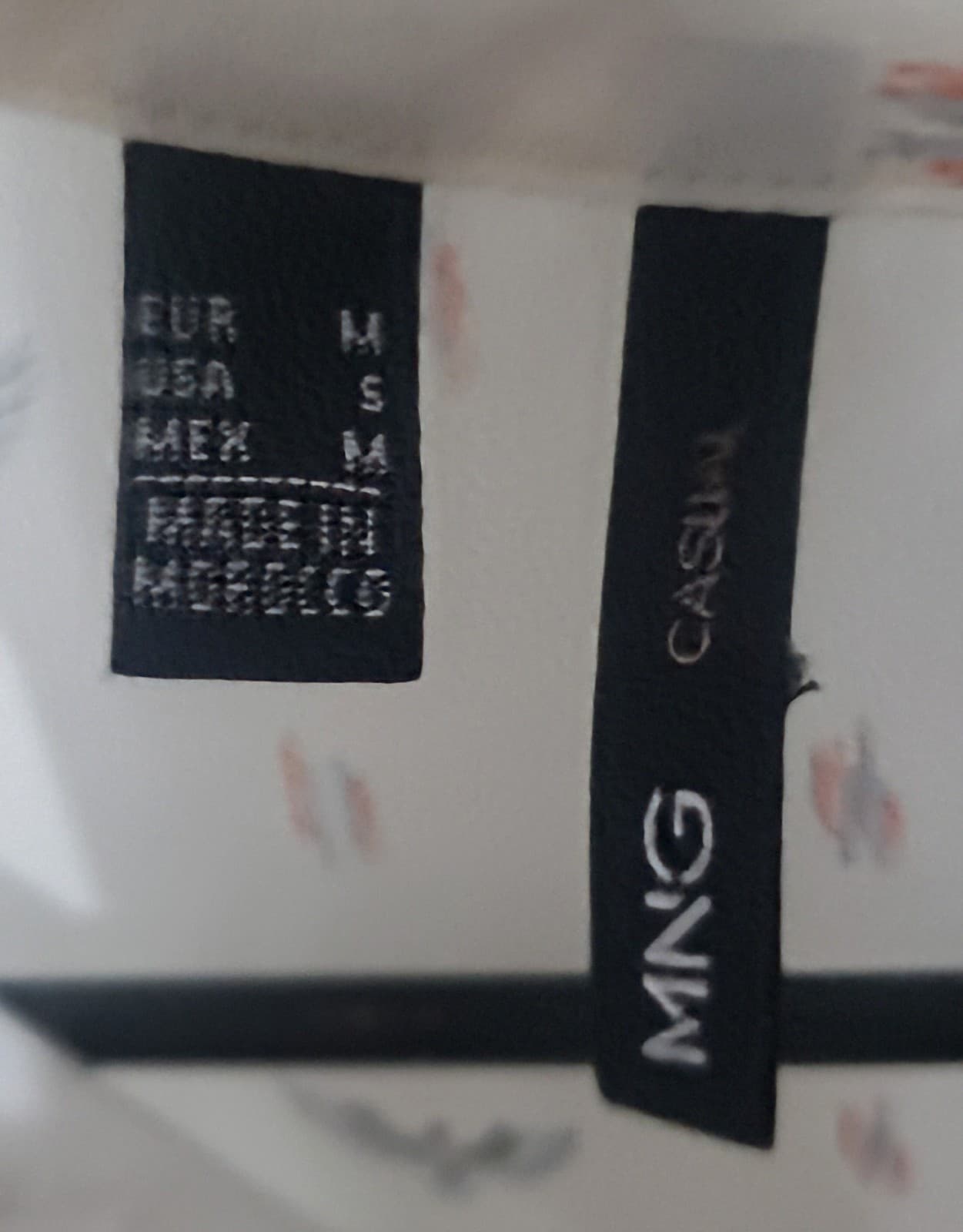 Shear Printed Long Sleeves Blouse. Size Small - Thumbnail 5