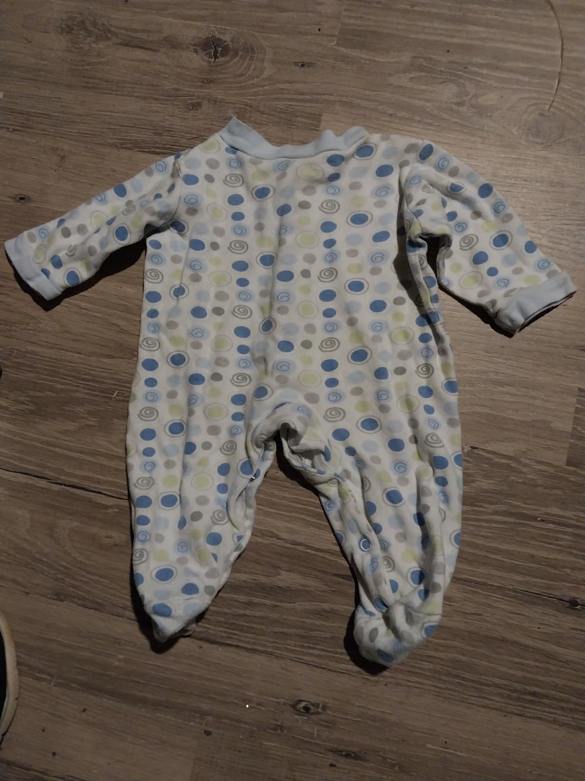 Onesie. White with blue and Grey circles. 3 months - Thumbnail 2