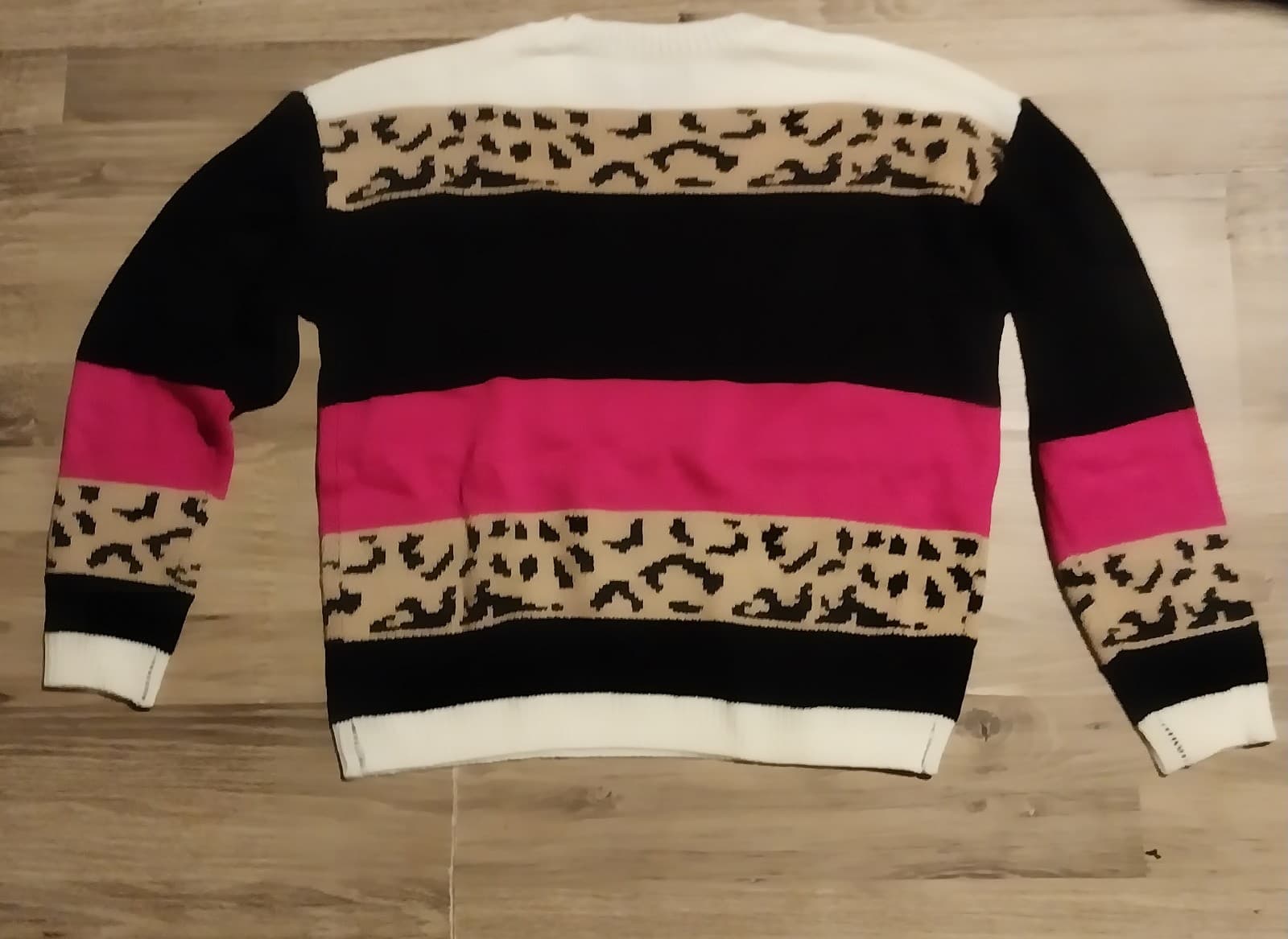 Shein Leopard Pattern Colorblock Drop Shoulder Sweater Knit. Size Small - Thumbnail 3