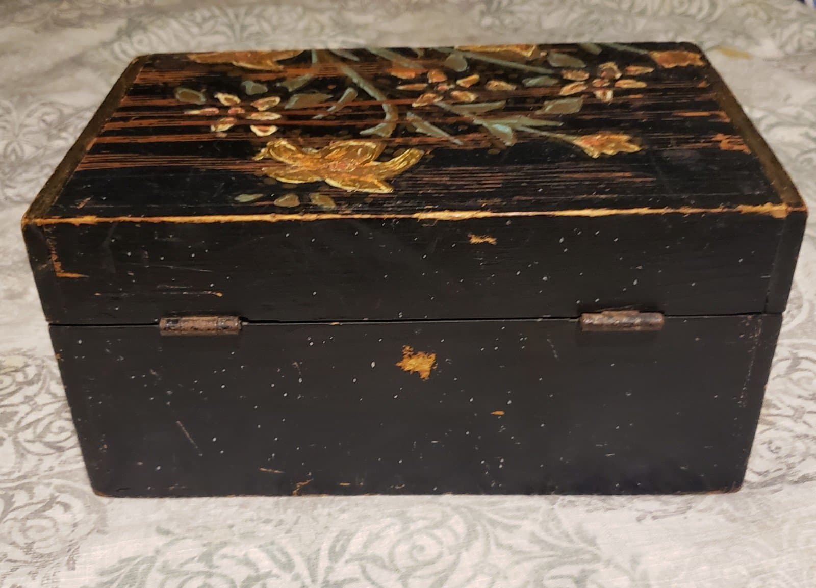 Antique Painted Wooden Box - Thumbnail 3
