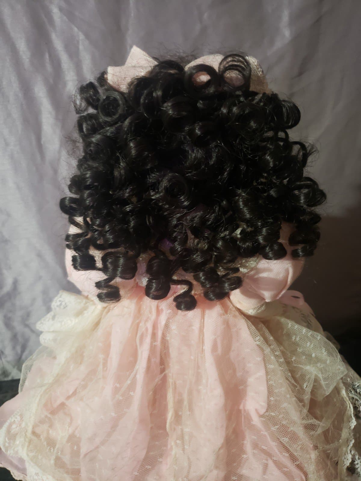 Lady Anne "Bridgette" Porcelain Doll - Thumbnail 6