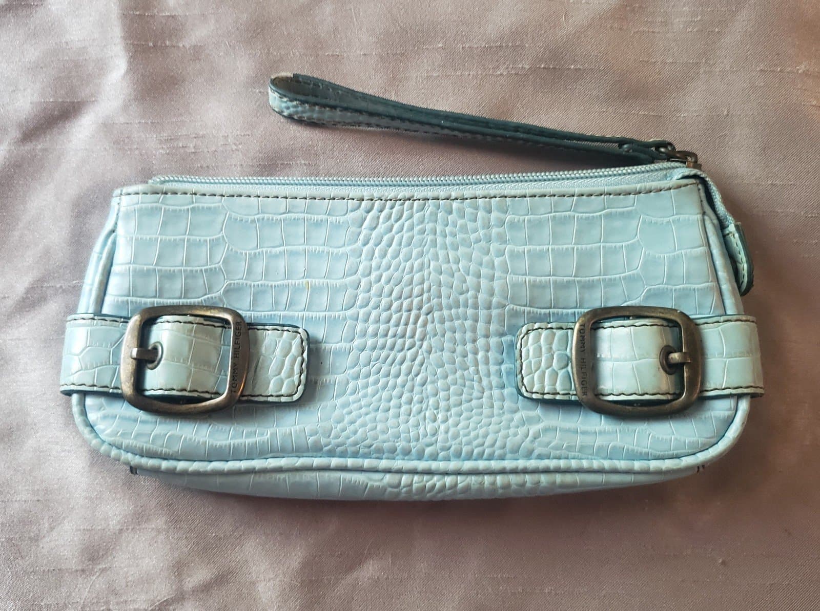 Tommy Hilfiger small blue carry bag - Image 1