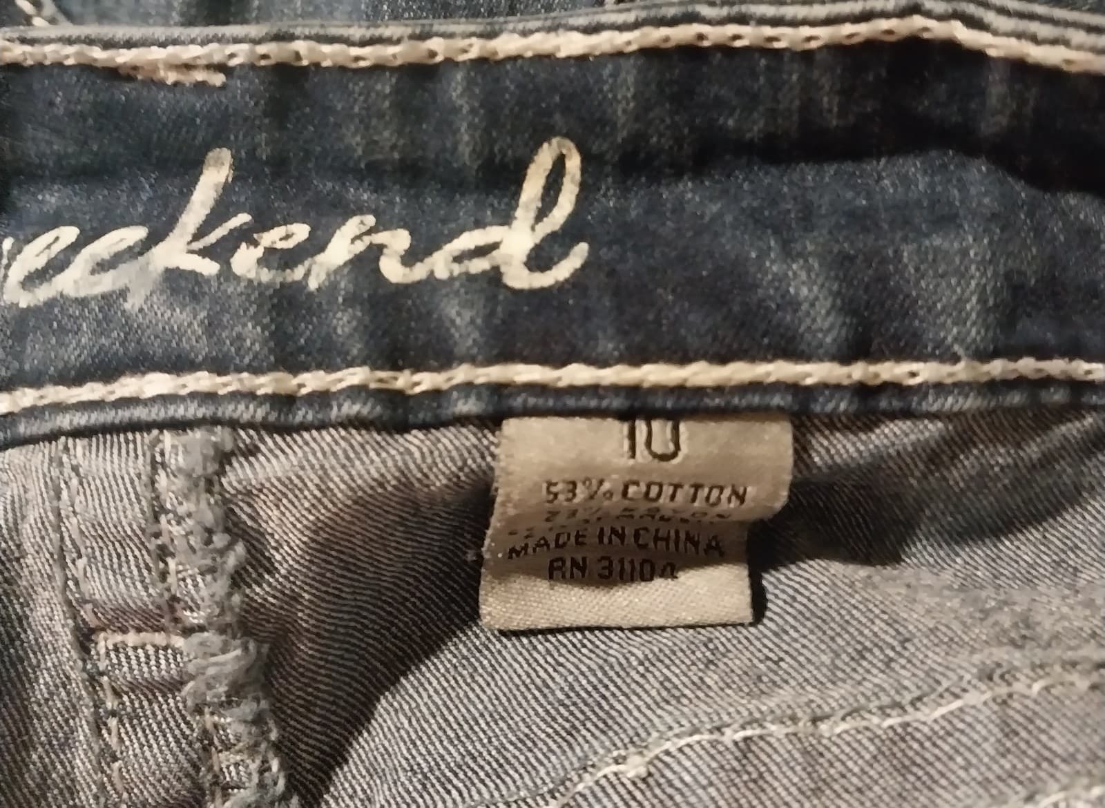 ND Weekend Capri Jeans Blue Denim Women's Embroidered Back Stretch. Size 10 - Thumbnail 6