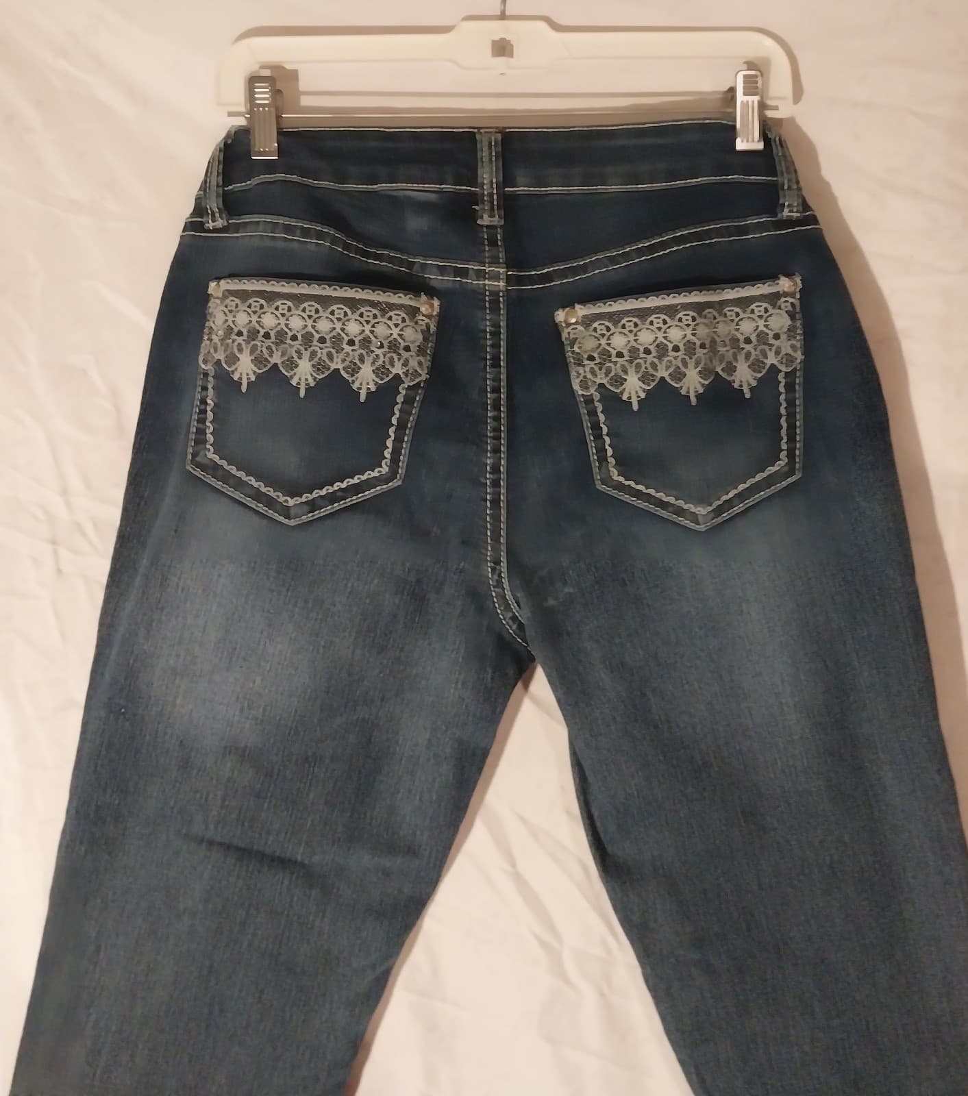 ND Weekend Capri Jeans Blue Denim Women's Embroidered Back Stretch. Size 10 - Thumbnail 5
