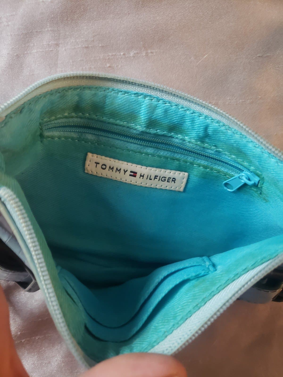 Tommy Hilfiger small blue carry bag - Thumbnail 2