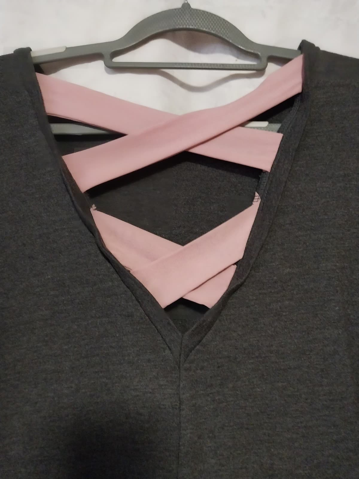 Pro Player womens gray & pink long sleeve athletic shirt with strap back - Thumbnail 4