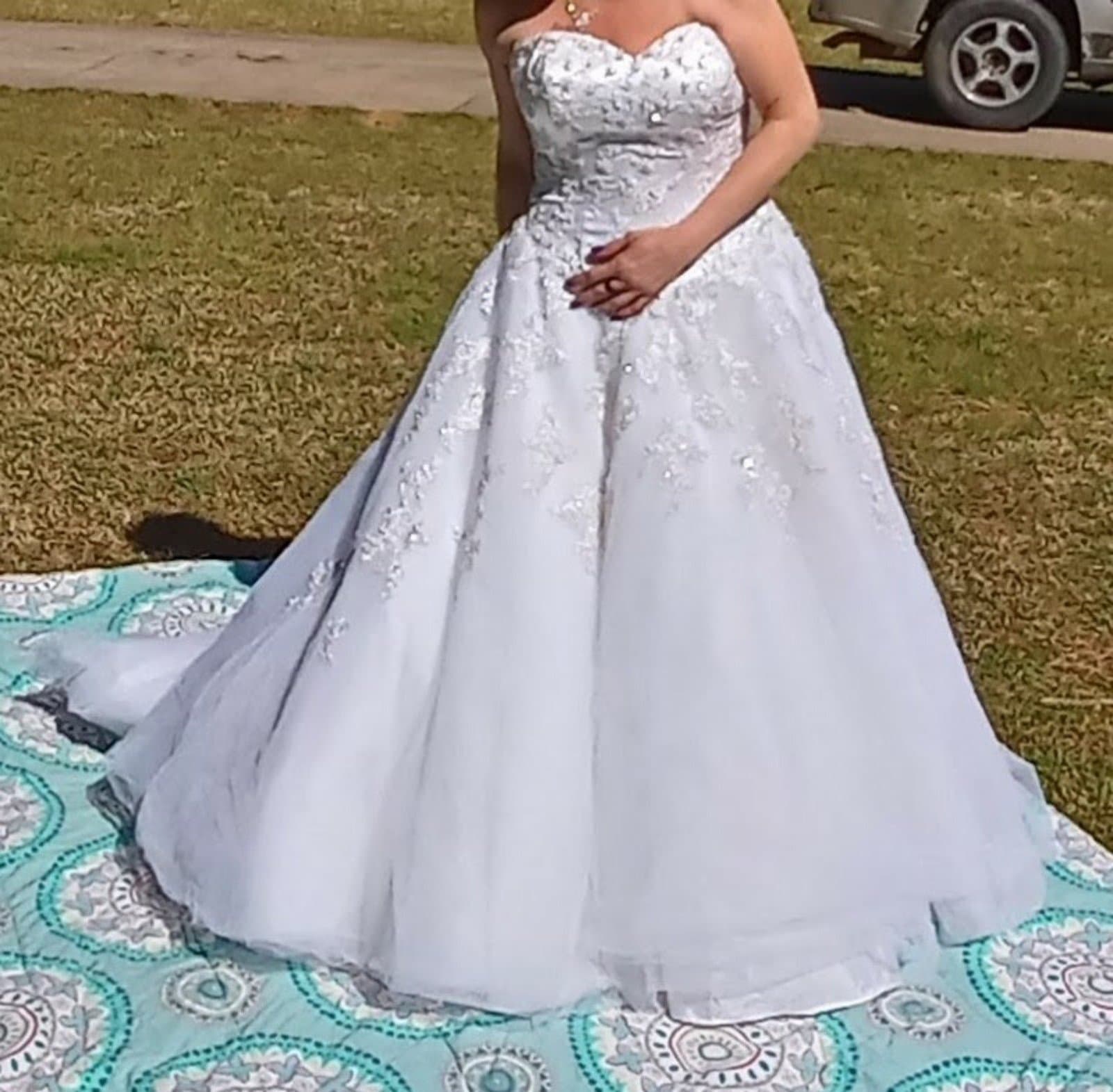 David's Bridal Wedding Dress. Bought but never worn. Beautiful - Thumbnail 2