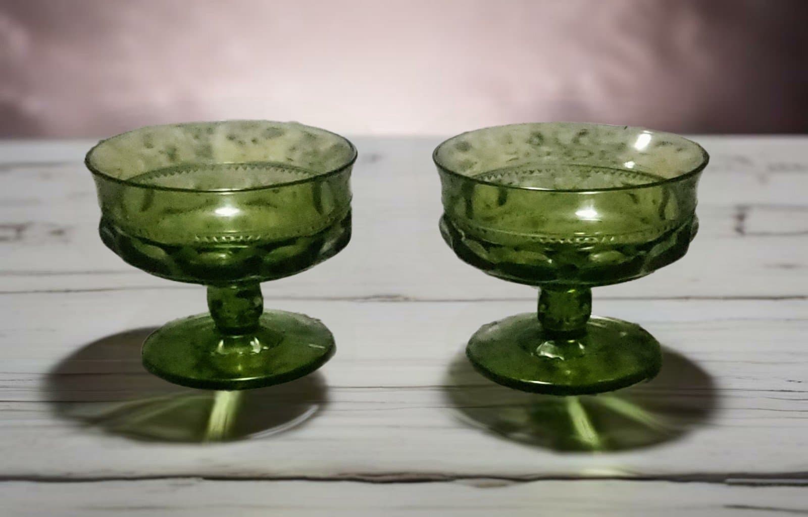 2 Indiana Glass Avocado Green Thumbprint Champagne glasses.Vintage from 1960's - Image 1