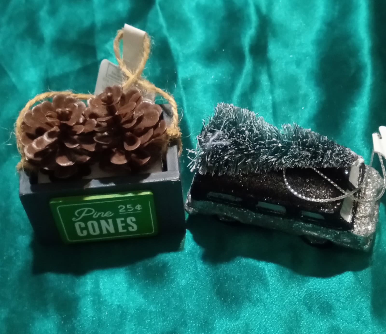 2 Wondershop Christmas Tree Ornaments arget - Thumbnail 3