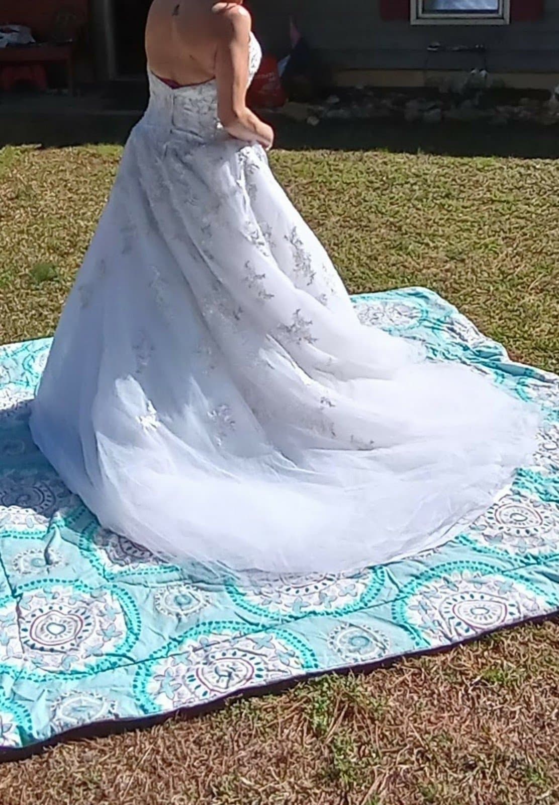 David's Bridal Wedding Dress. Bought but never worn. Beautiful - Thumbnail 5