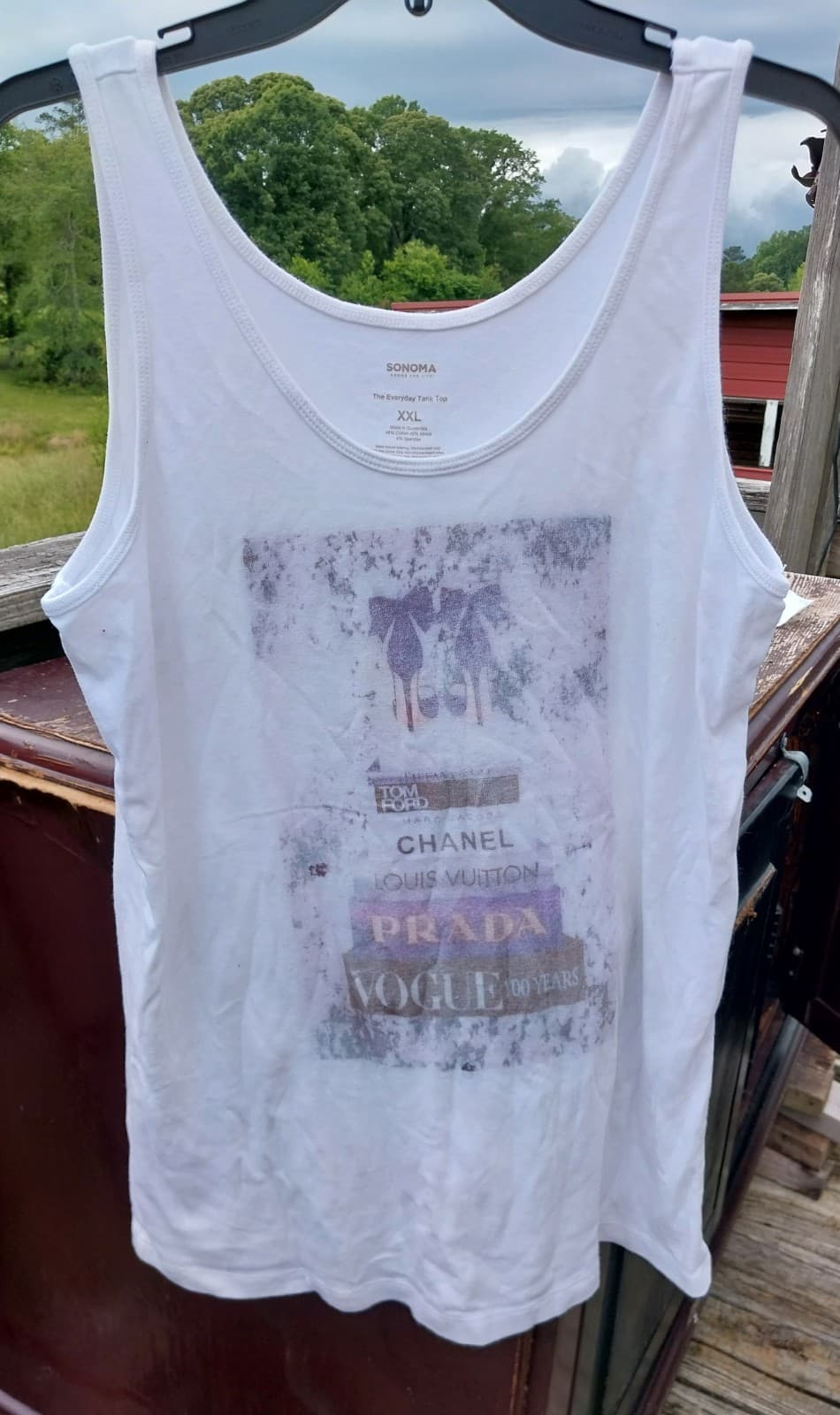 White tank top with brand names for the design - Image 1