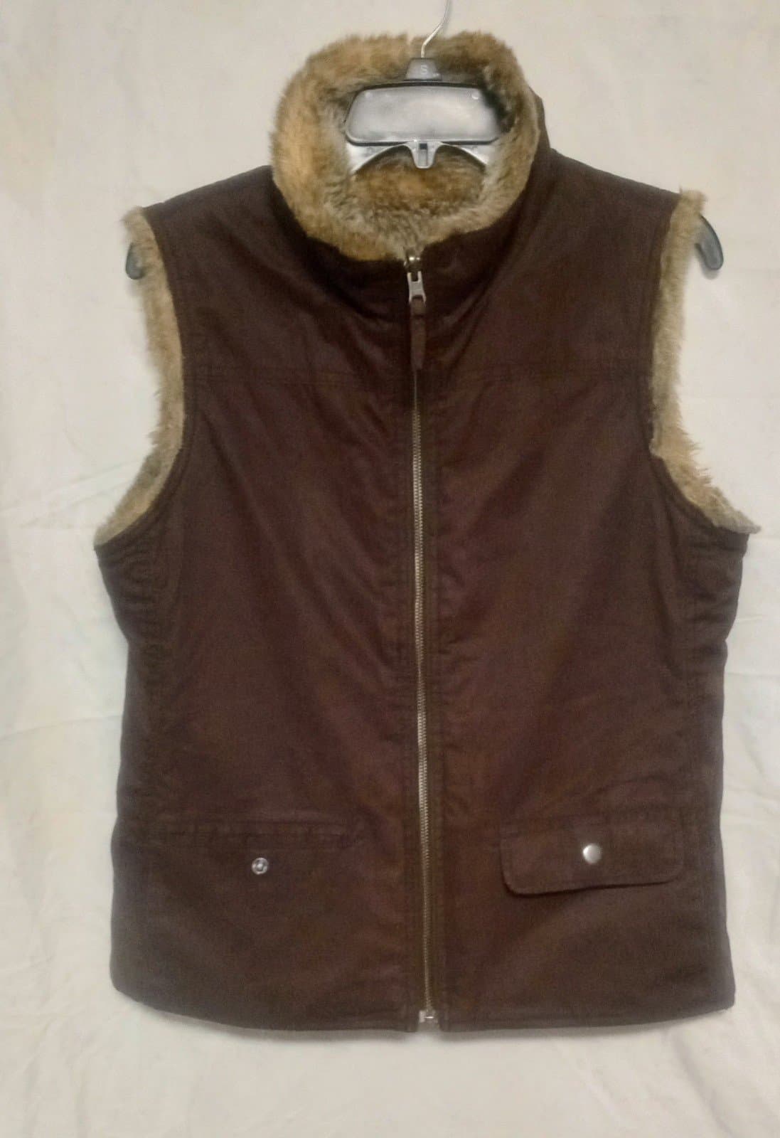 Gap Women's Reversible Brown Faux Fur Vest Jacket. Never been worn. - Image 1