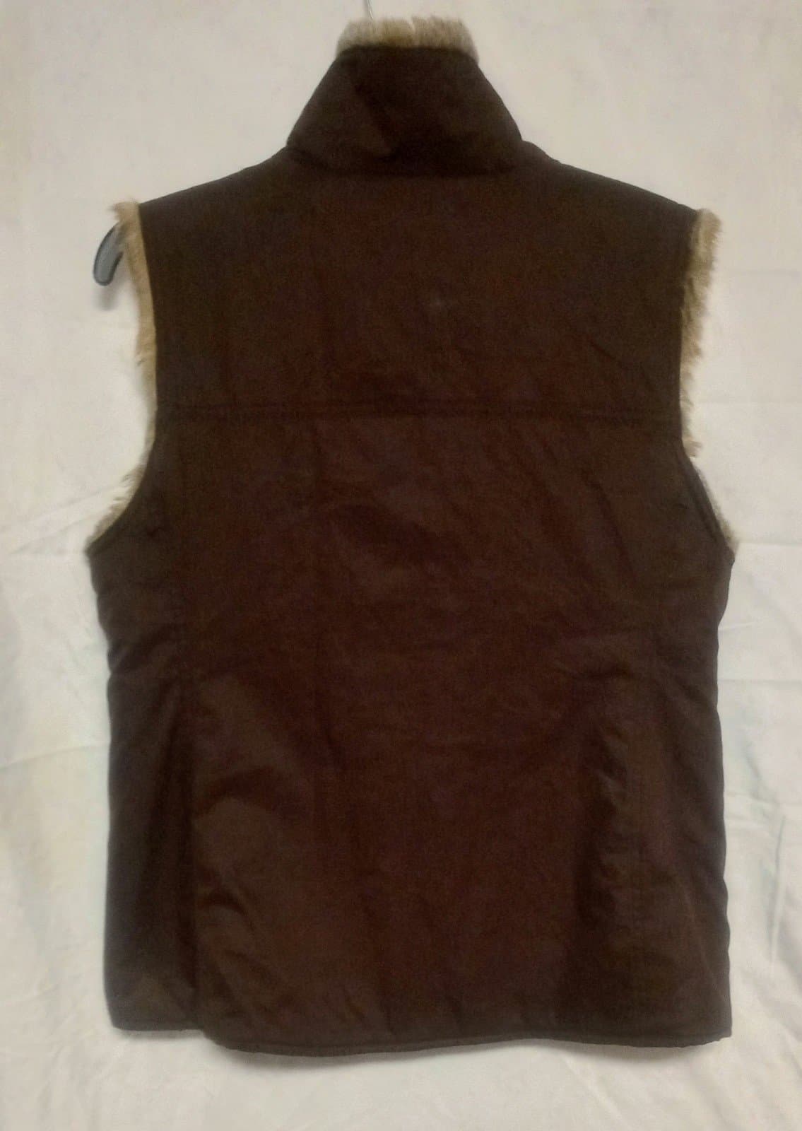 Gap Women's Reversible Brown Faux Fur Vest Jacket. Never been worn. - Thumbnail 6