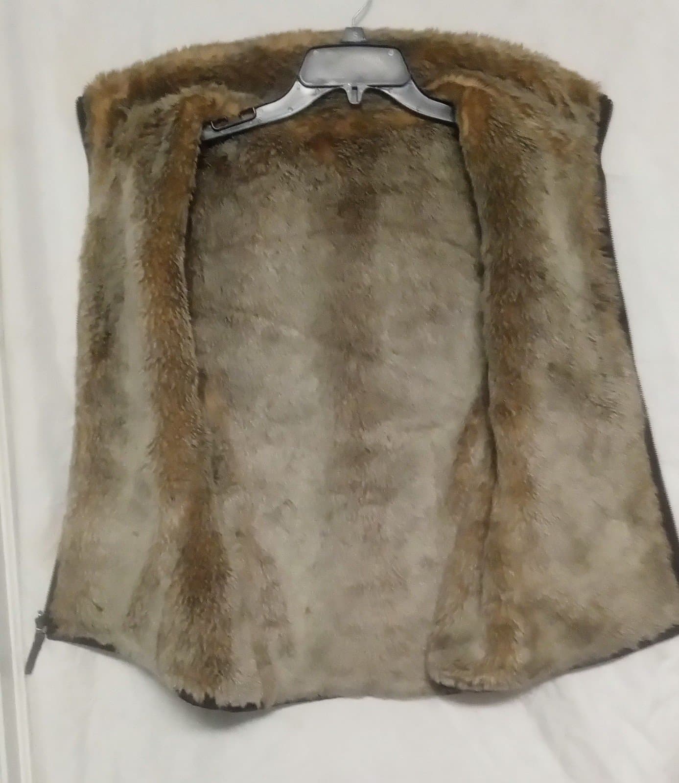 Gap Women's Reversible Brown Faux Fur Vest Jacket. Never been worn. - Thumbnail 4