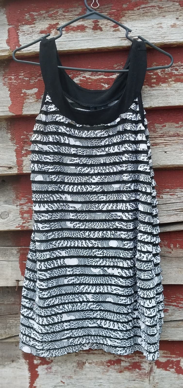 New Directions Sleeveless Bla& White Mini Dress. Size XL - Image 1