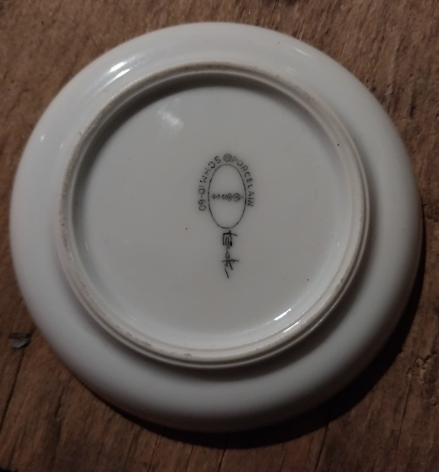 1960s Lagardo Tackett Schmid Porcelain White Saucer - Thumbnail 2