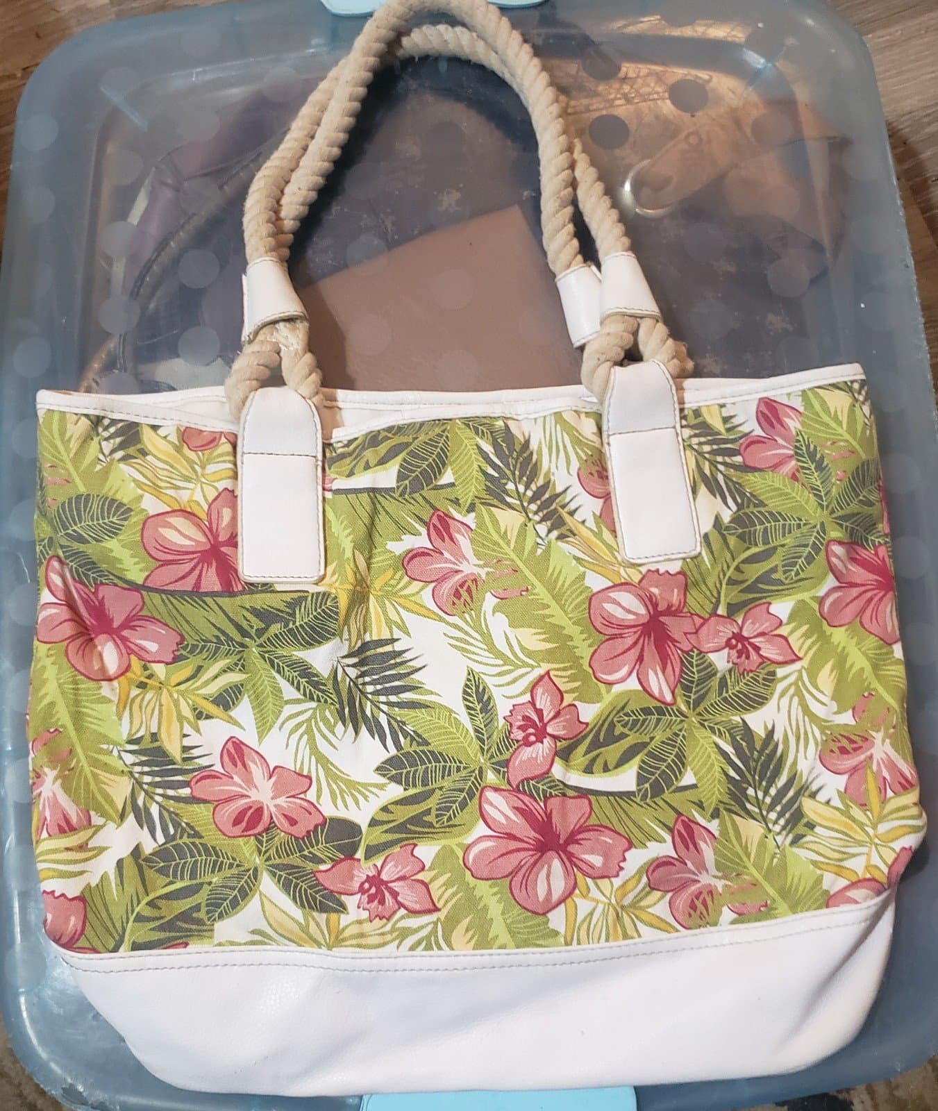 CROFT & BARROW PINK WHITE GREEN FLORAL HAWAIIAN PRINT PURSE - Thumbnail 2