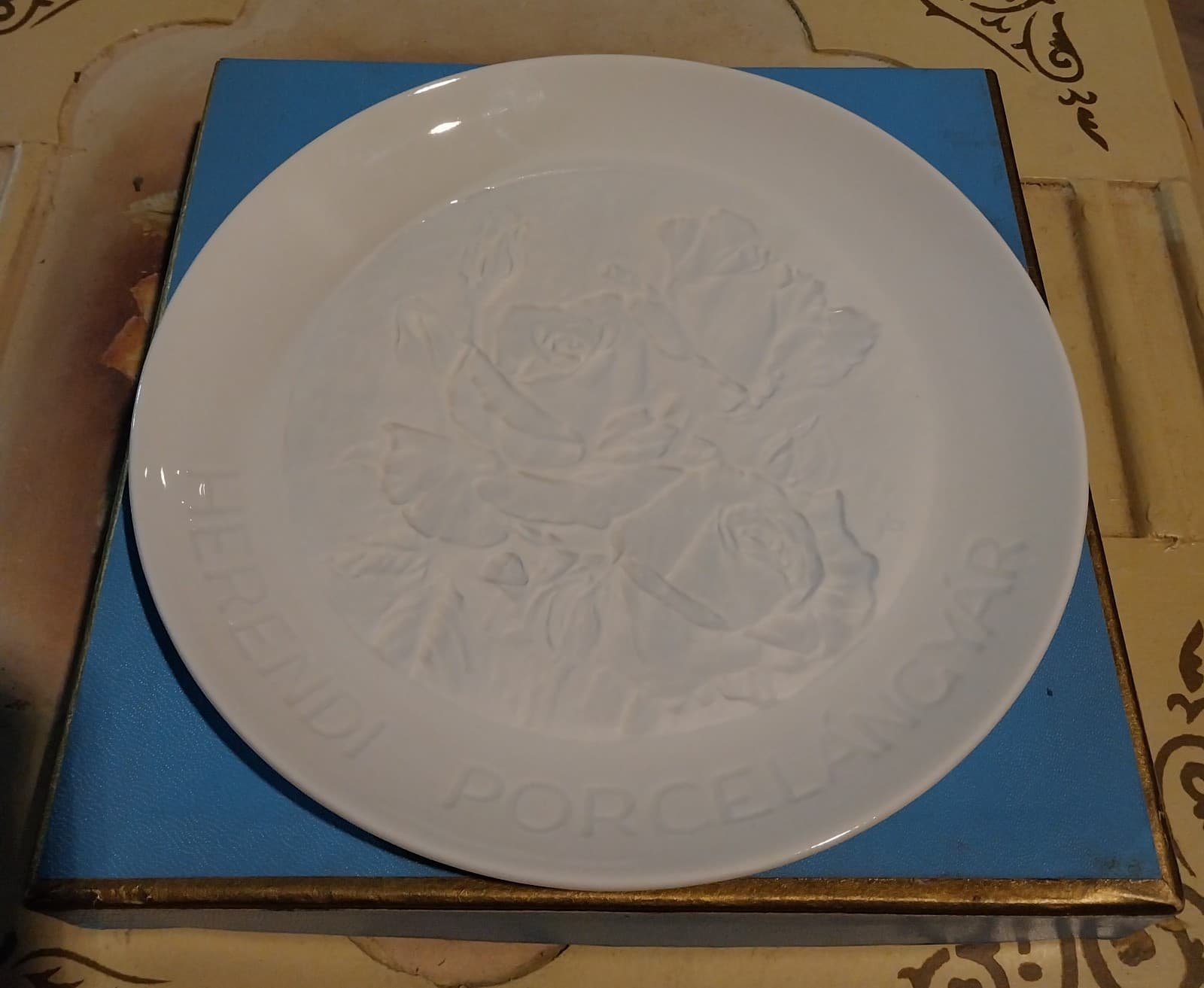 Vintage Herend Porcelain Lithopane Wall Plate Roses. 6" Diameter - Image 1