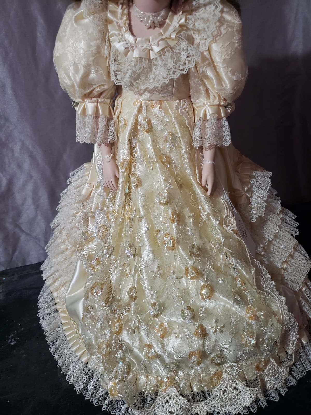 Lady anne "Tiffany" porcelain doll - Thumbnail 4