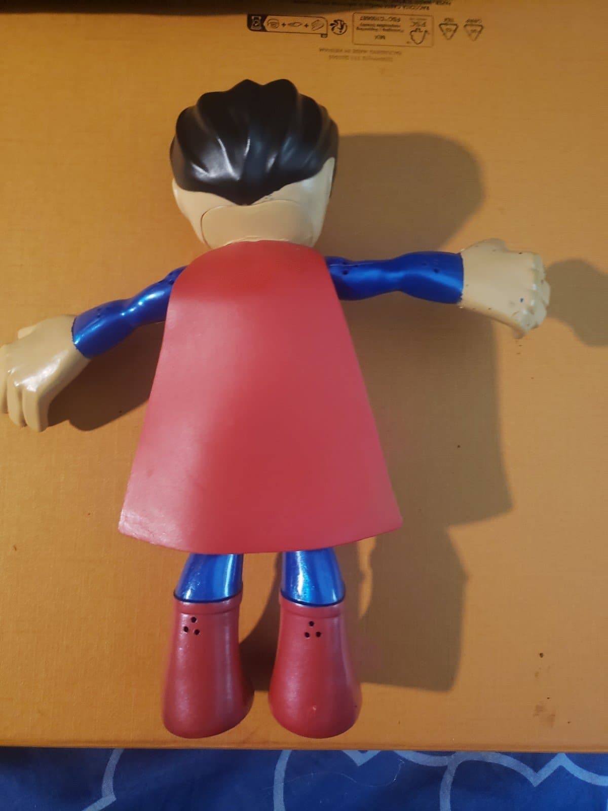 2019 DC Comics Justice League 7" Bendable Superman Mattel Figure - Thumbnail 3