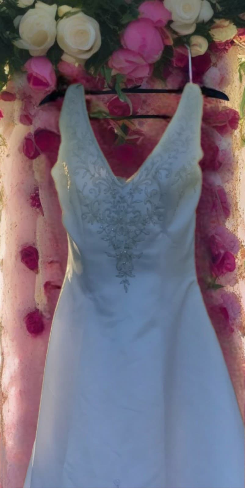 Raylia Wedding Dress. White Silver Color - Image 1