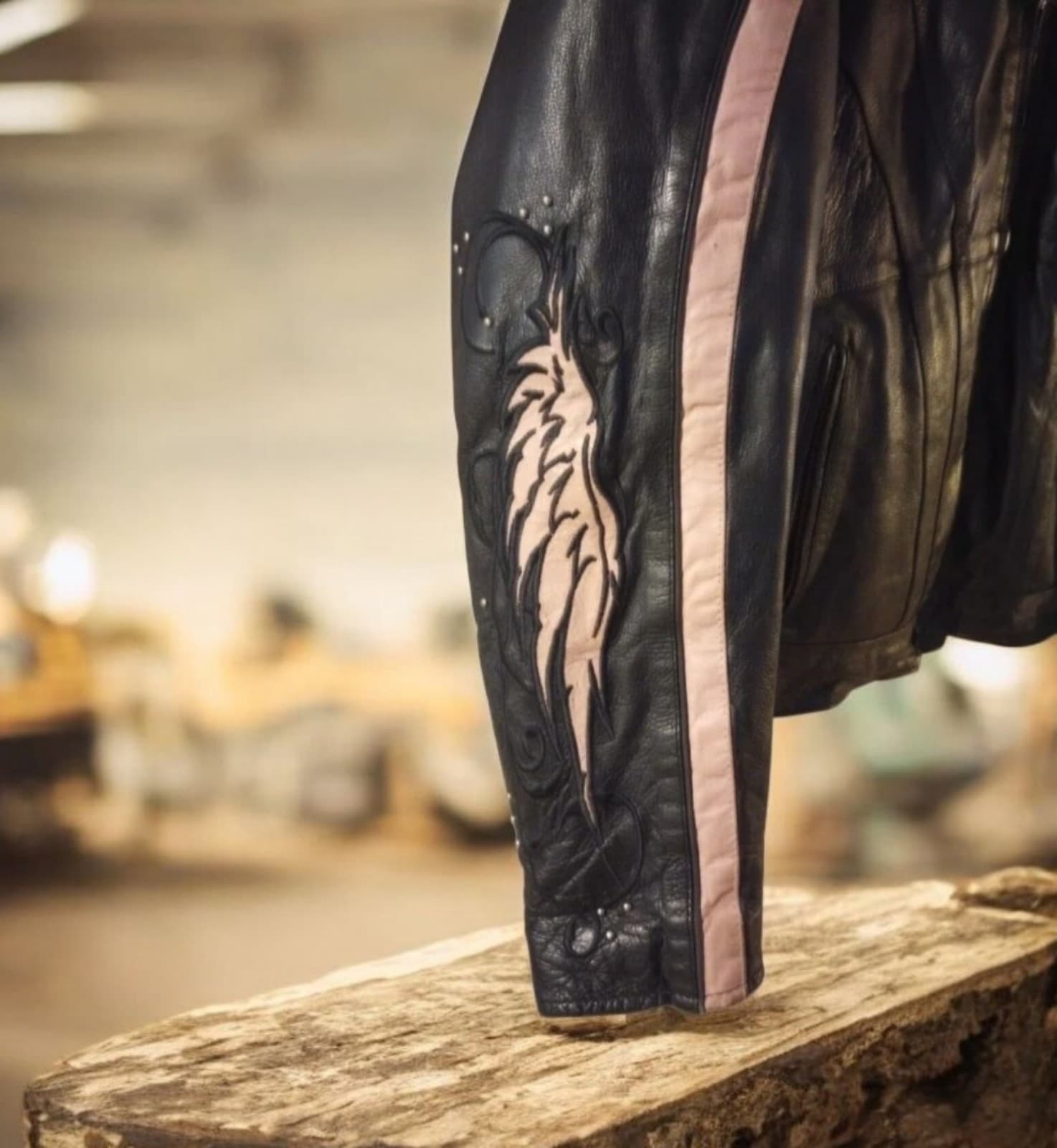 Milwaukee Women Leather Jacket.Built-in Dual Side Concealed Weapon & Ammo Pocket - Thumbnail 2