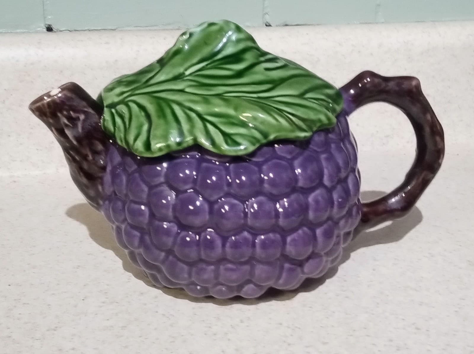 Bunch-of-Grapes Teapot - Jay Willfred - Division of Andrea by Sadek - Portugal - Image 1