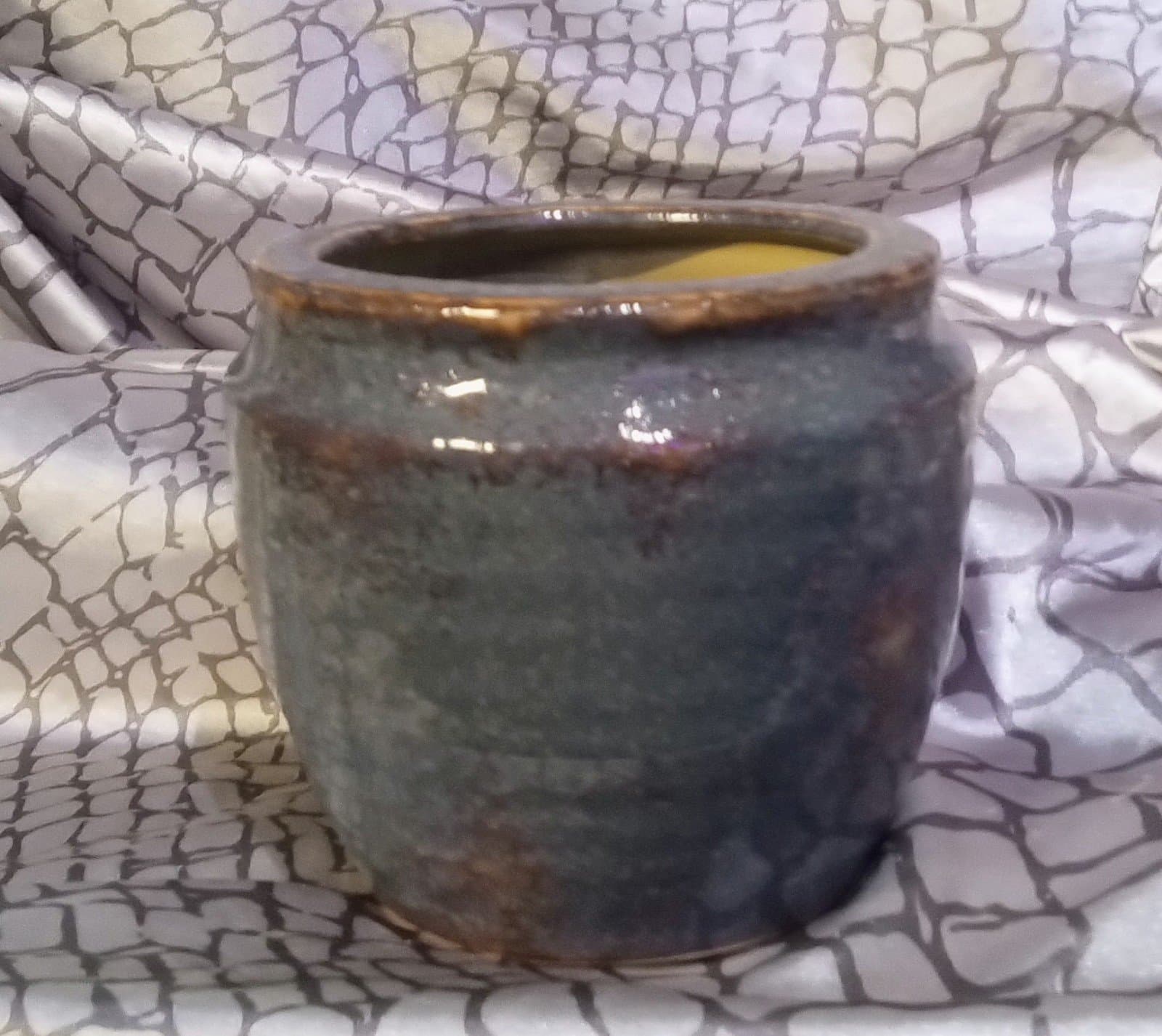 Blue and Brown Flower Pot. Diameter is 6" and 5.5" Tall - Thumbnail 2