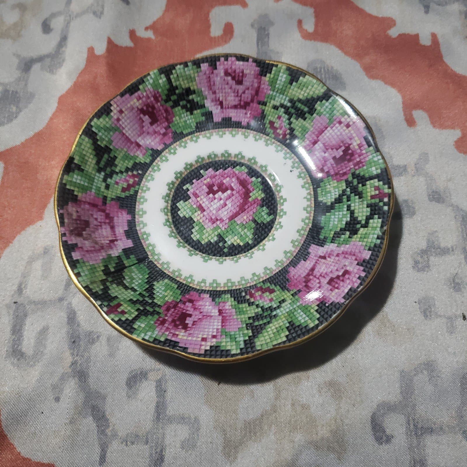 Royal Albert Needle Point Saucer, Vintage Bone China - Image 1