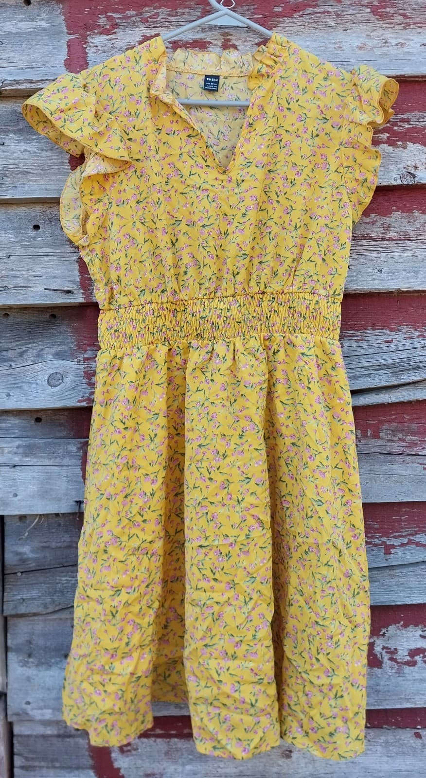 SheIn Women's Ditsy Floral Yellow Short Sleeve Summer Dress. Size Large - Image 1