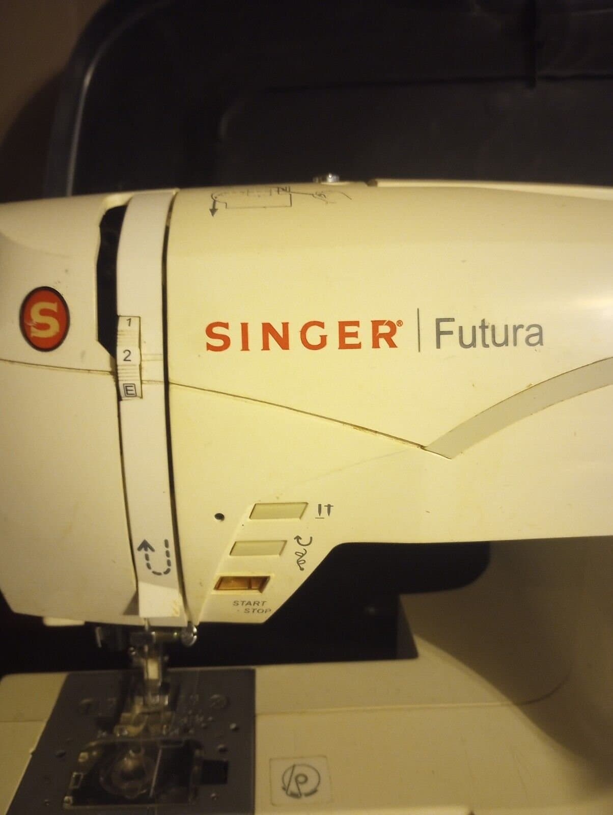 Sewing machine SINGER FUTURA CE-150 SEWING MACHINE **NO POWER CORD - Image 1