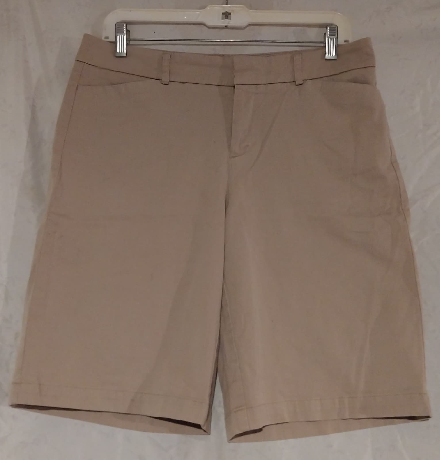 Dockers women ’s shorts. Size 10 - Image 1