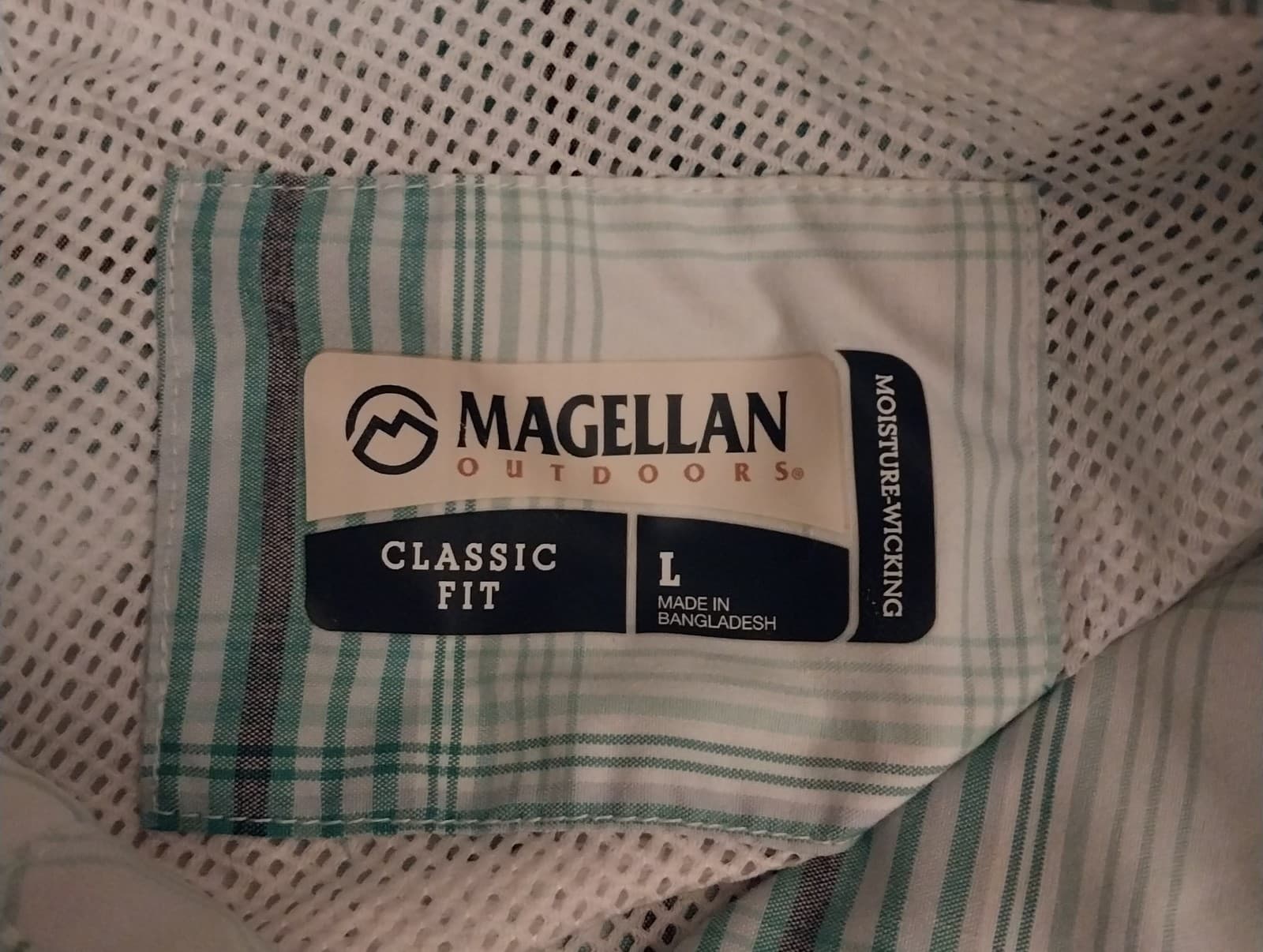 Magellan Outdoors Moisture Wicking, Classic Fit. Size Large - Thumbnail 3