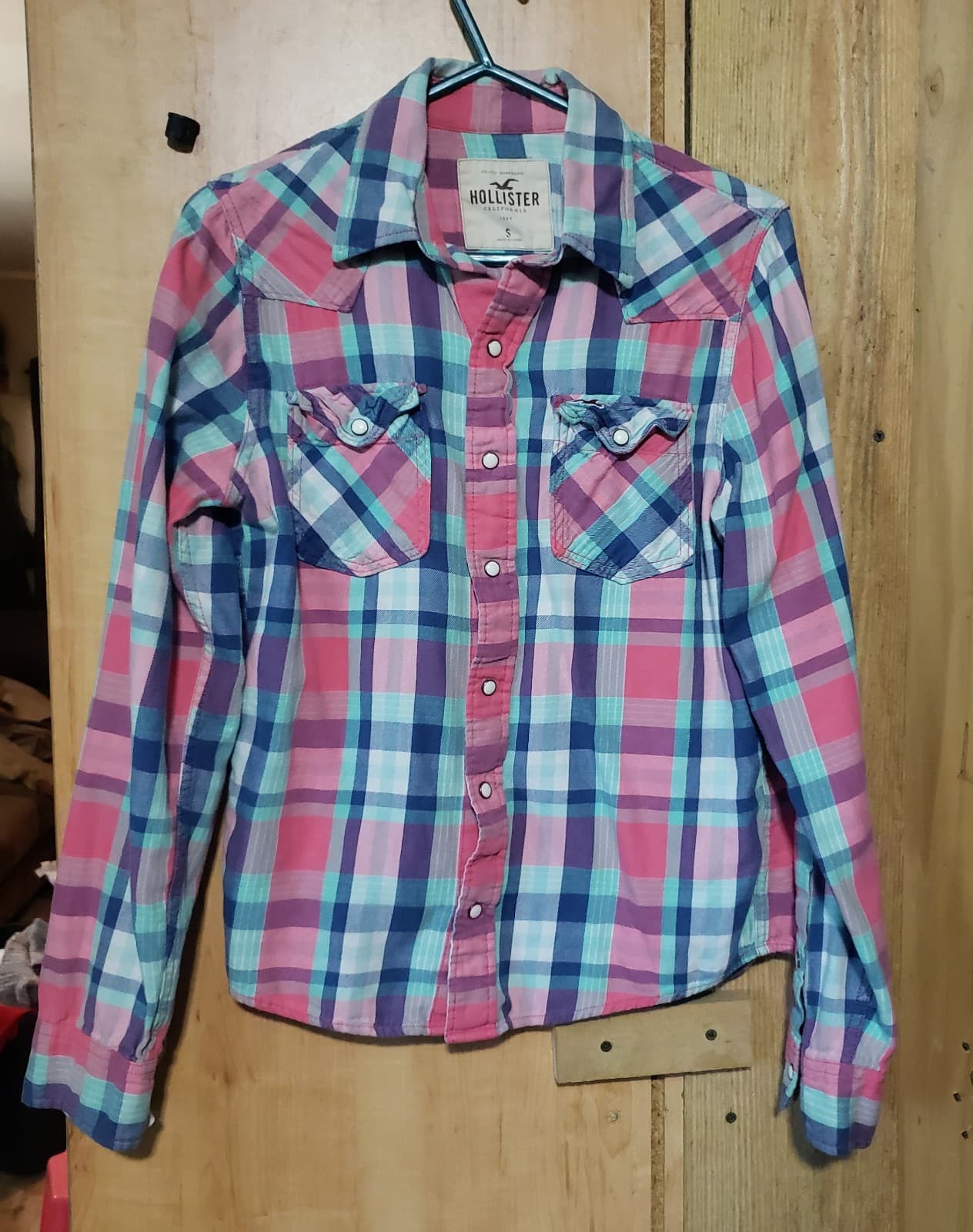 Hollister-co-lady-gaga-button-down-shirts - Image 1