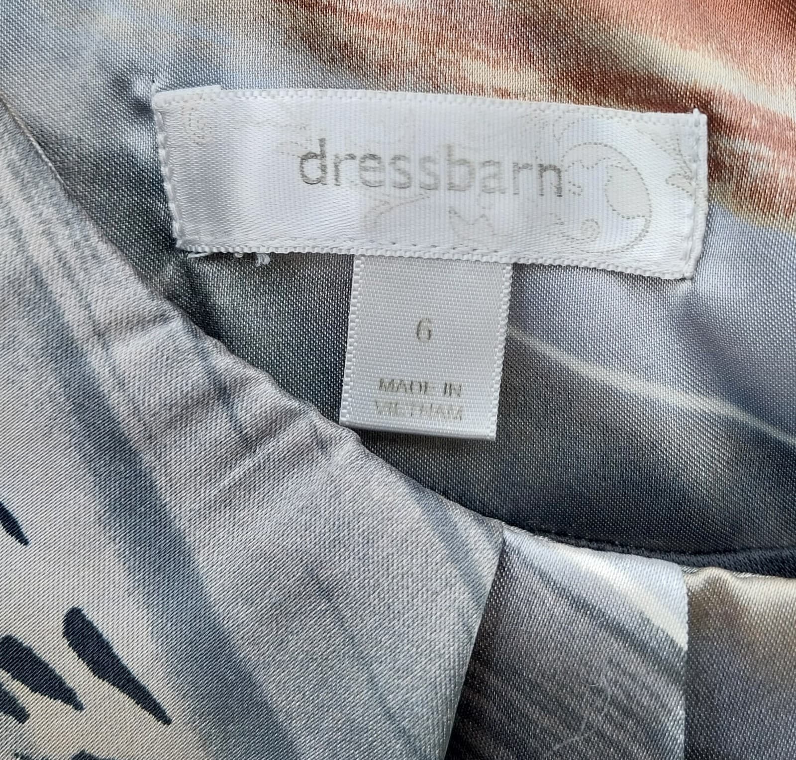 Dress Barn. Sleeveless Dress. Black With Beautiful Neutral Colors. Size 6 - Thumbnail 4