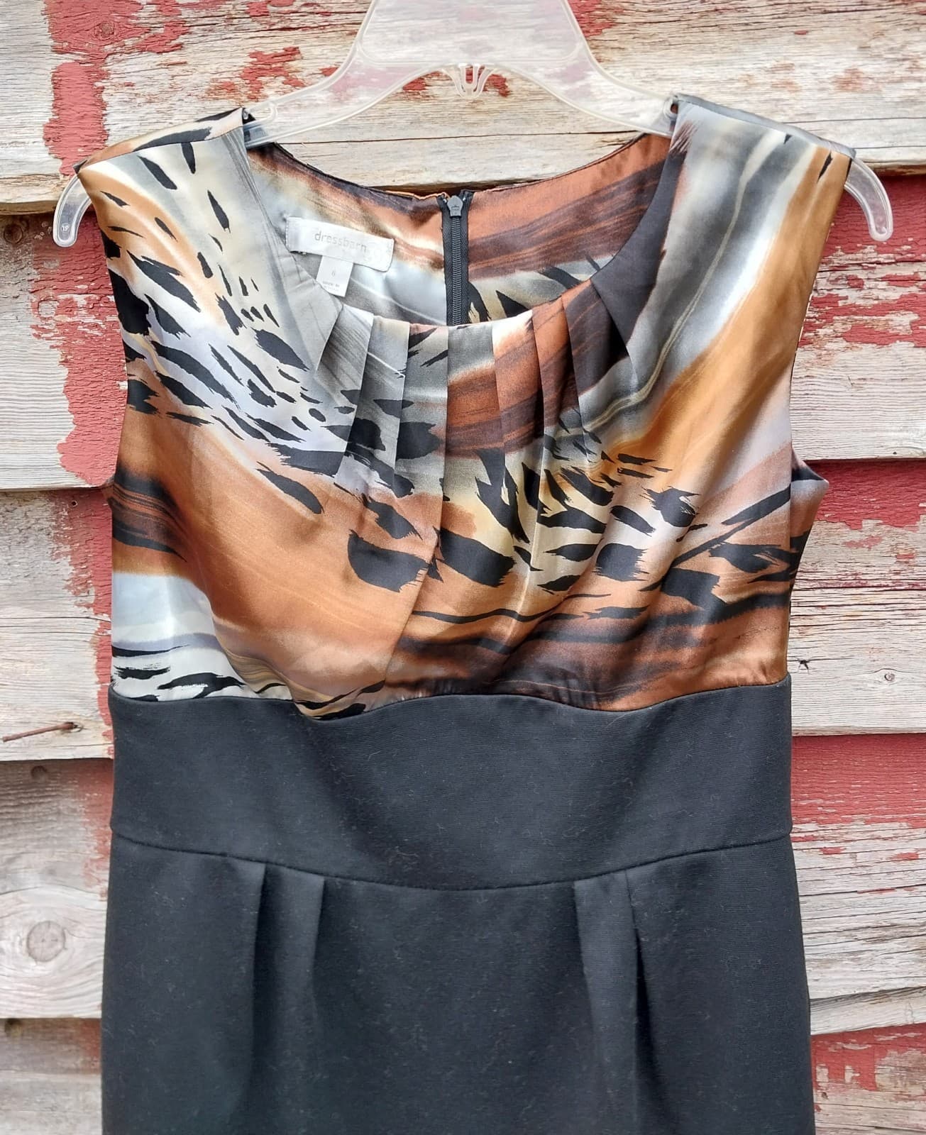 Dress Barn. Sleeveless Dress. Black With Beautiful Neutral Colors. Size 6 - Thumbnail 2