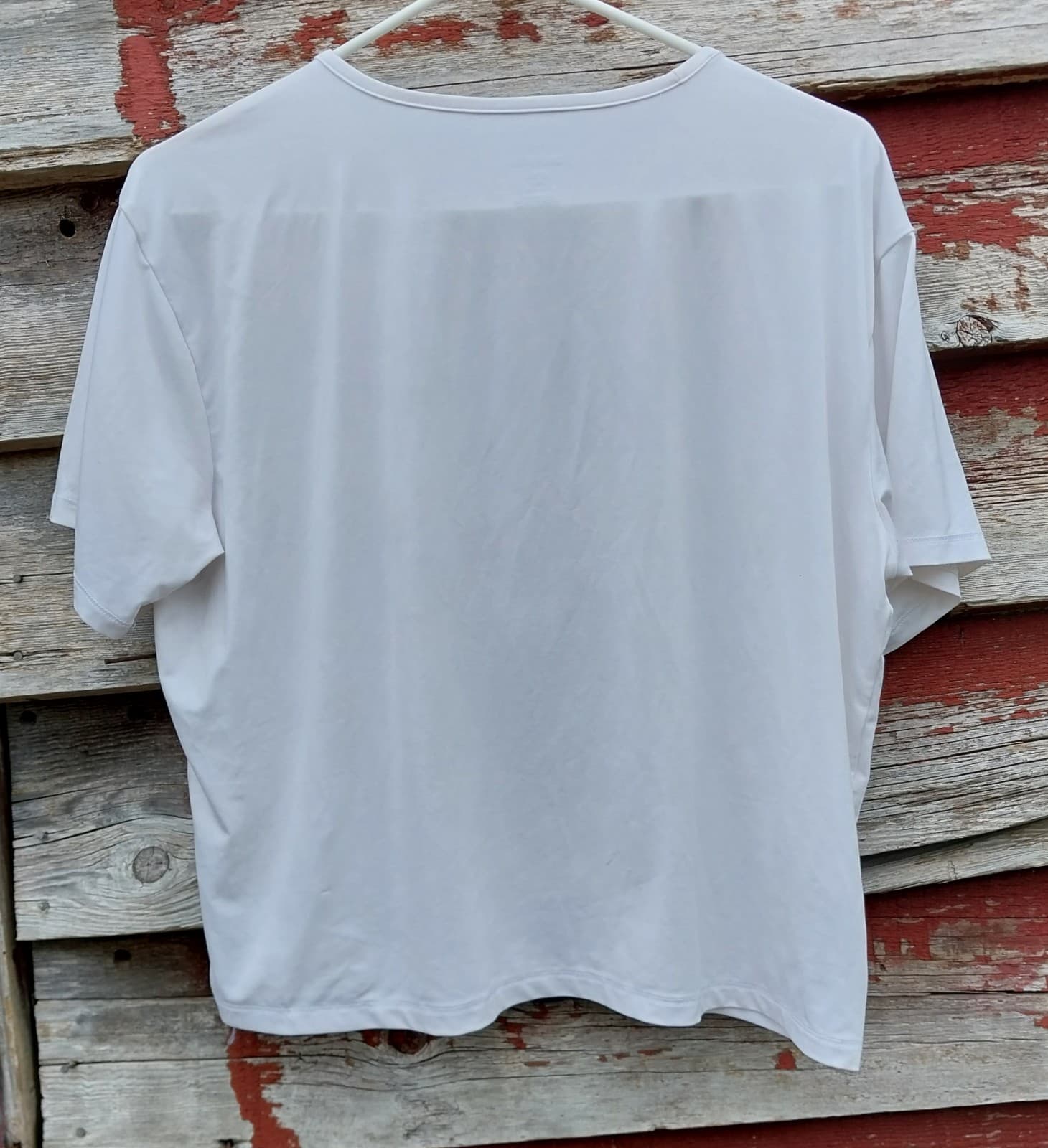 Under Armor Women's White Loose Coupe Lache Buelto. Size Small - Thumbnail 4