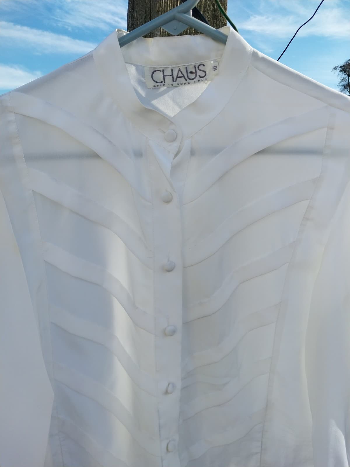 Chaus White Pleated Button Down Long 3/4 Sleeve Blouse. Size 10 - Thumbnail 2