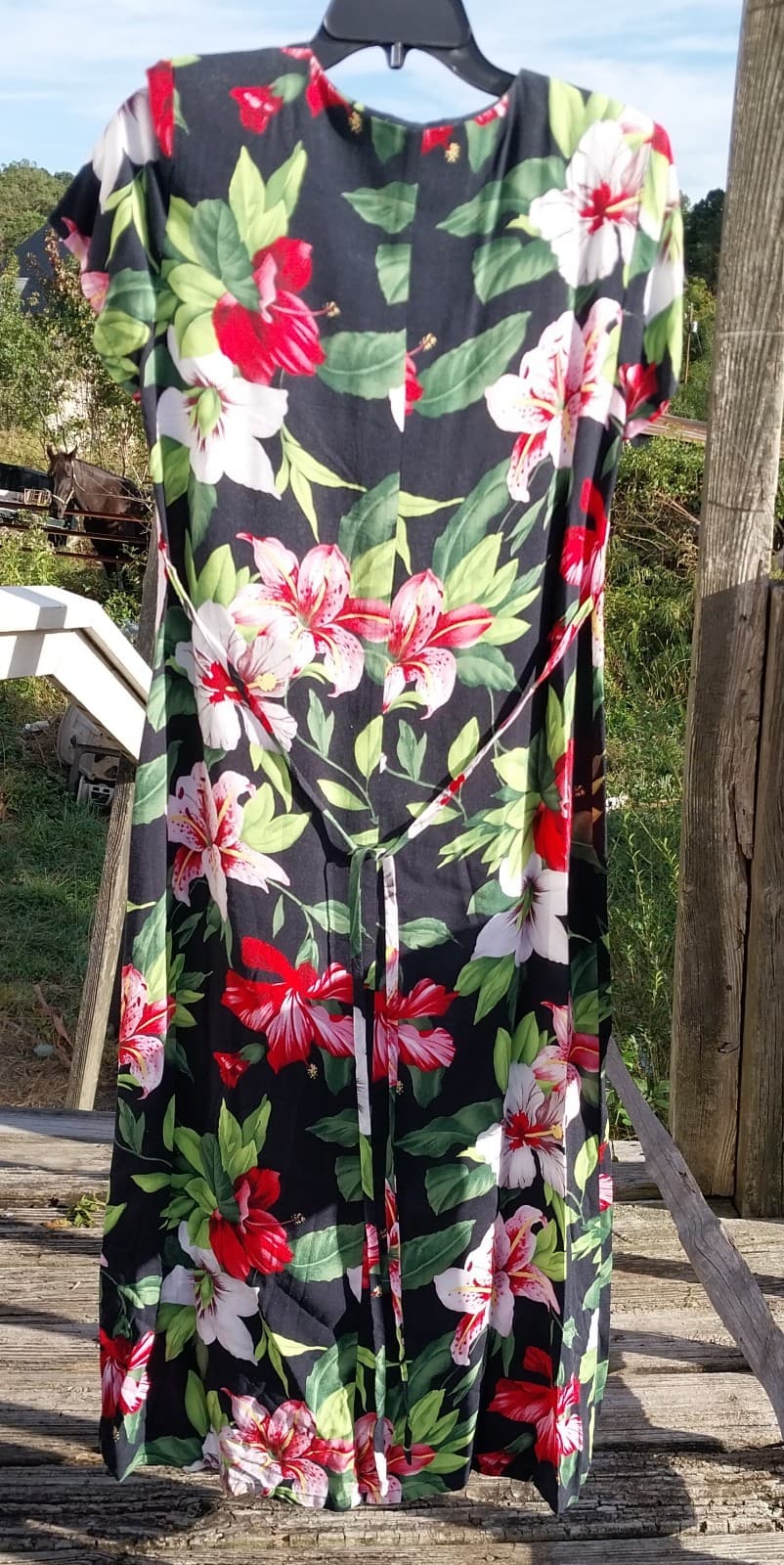 J.B.S. LTD Long Floral Design Short Sleeve Dress. Size Medium - Thumbnail 5