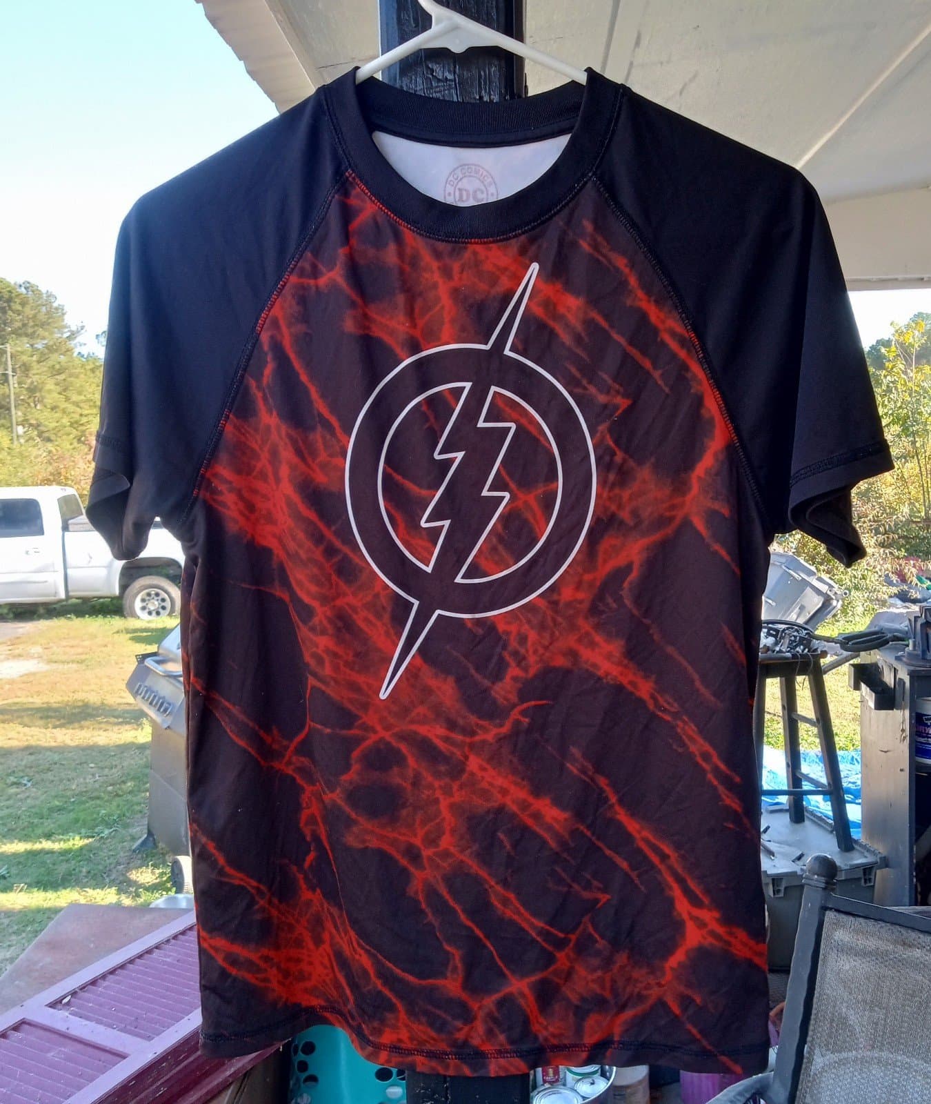 DC Comics Flash Gordon Boy's Large T-Shirt W/ Lightening Flashes & Bolt - Image 1