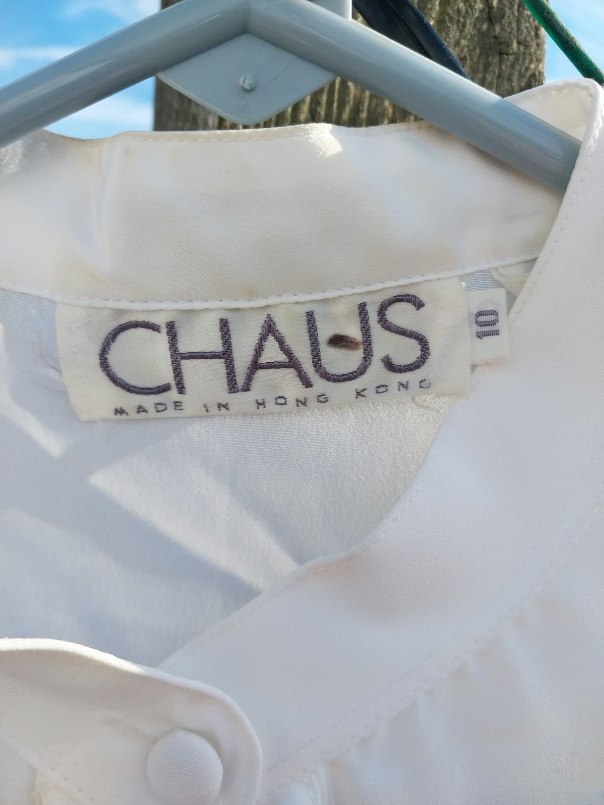 Chaus White Pleated Button Down Long 3/4 Sleeve Blouse. Size 10 - Thumbnail 4