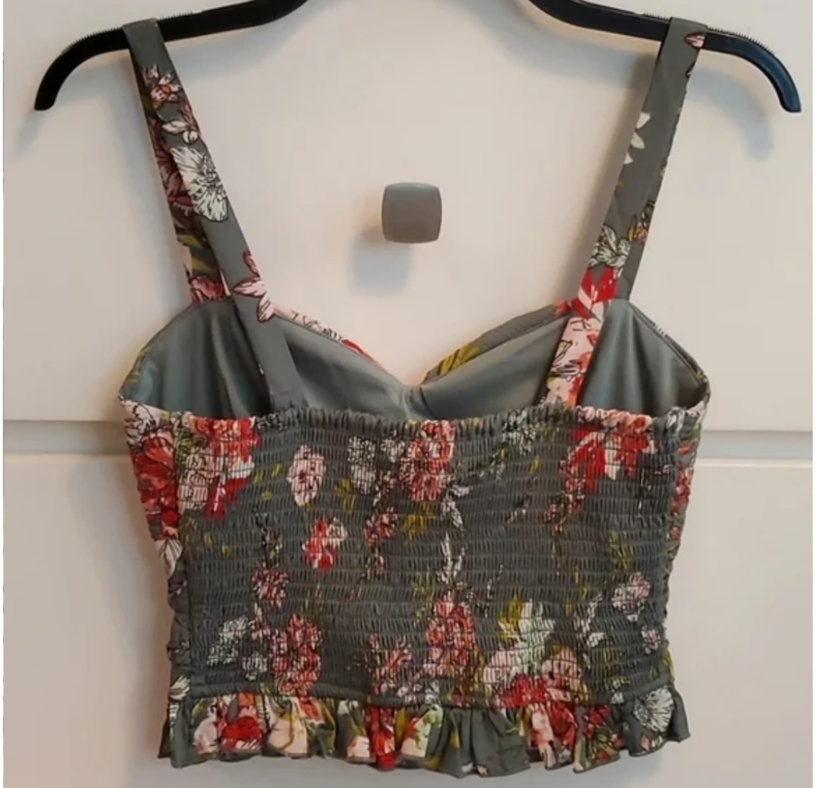 BOG Collective Boho Smocked Floral Crop Top Large - Thumbnail 4