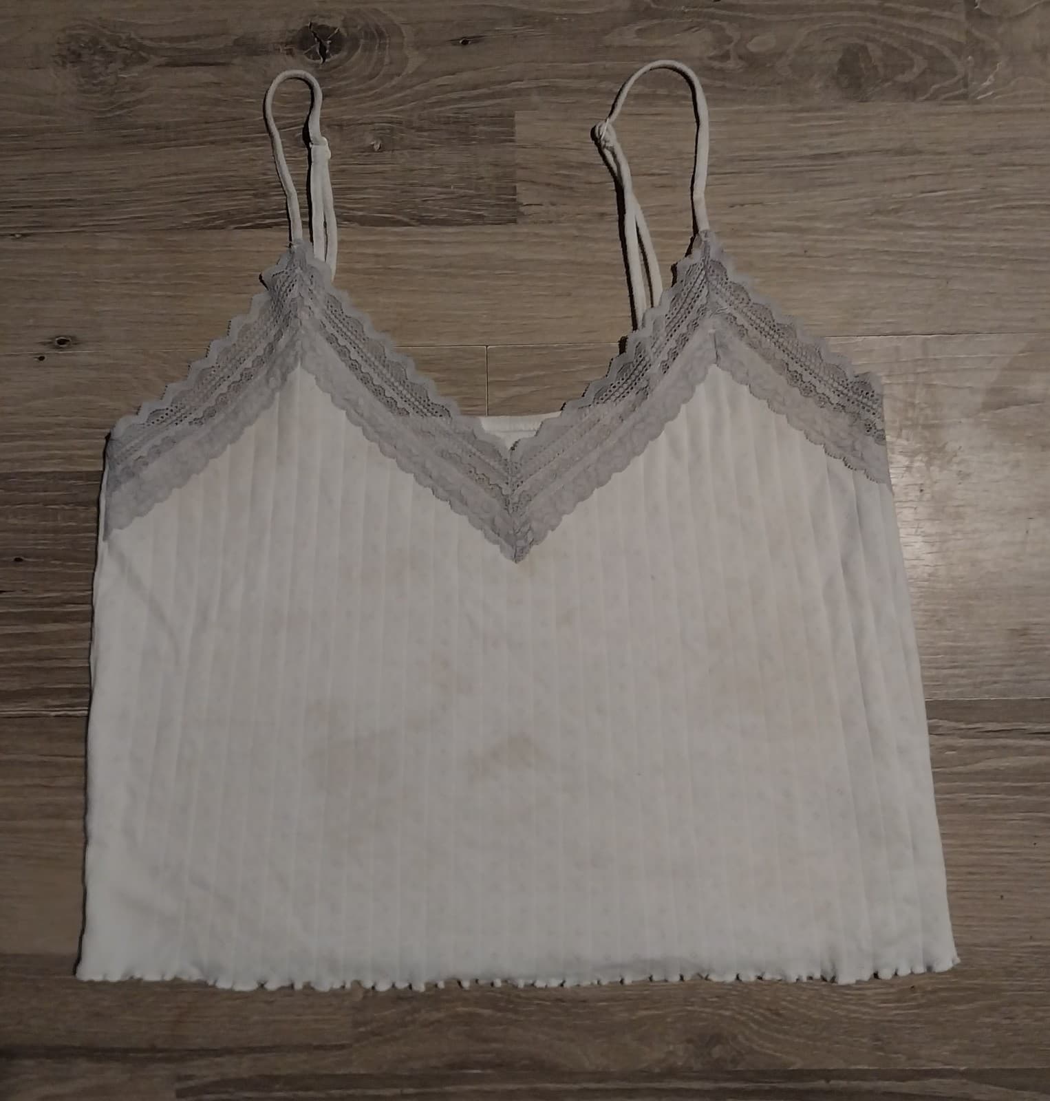 American Eagle Junior XL Lace Cami Top. - Image 1