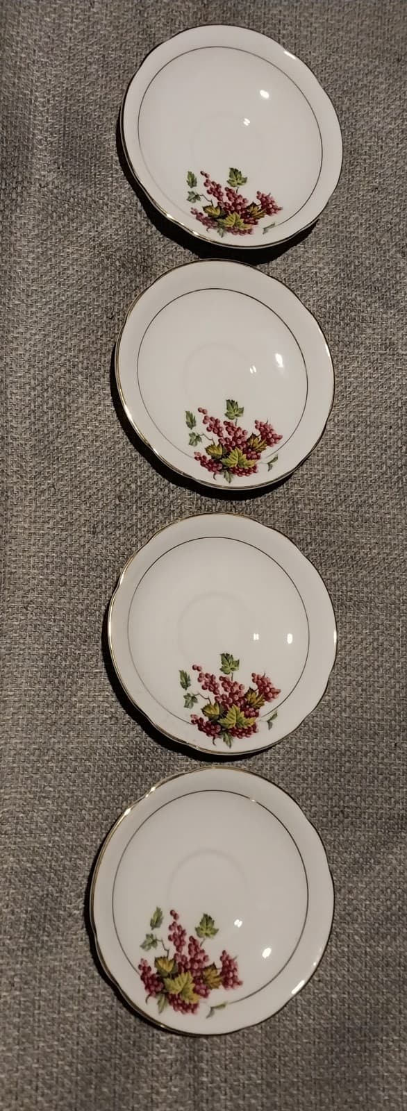 4 STANLEY FINE BONE CHINA GOLD RIM MADE IN ENGLAND SAUCERS - Image 1