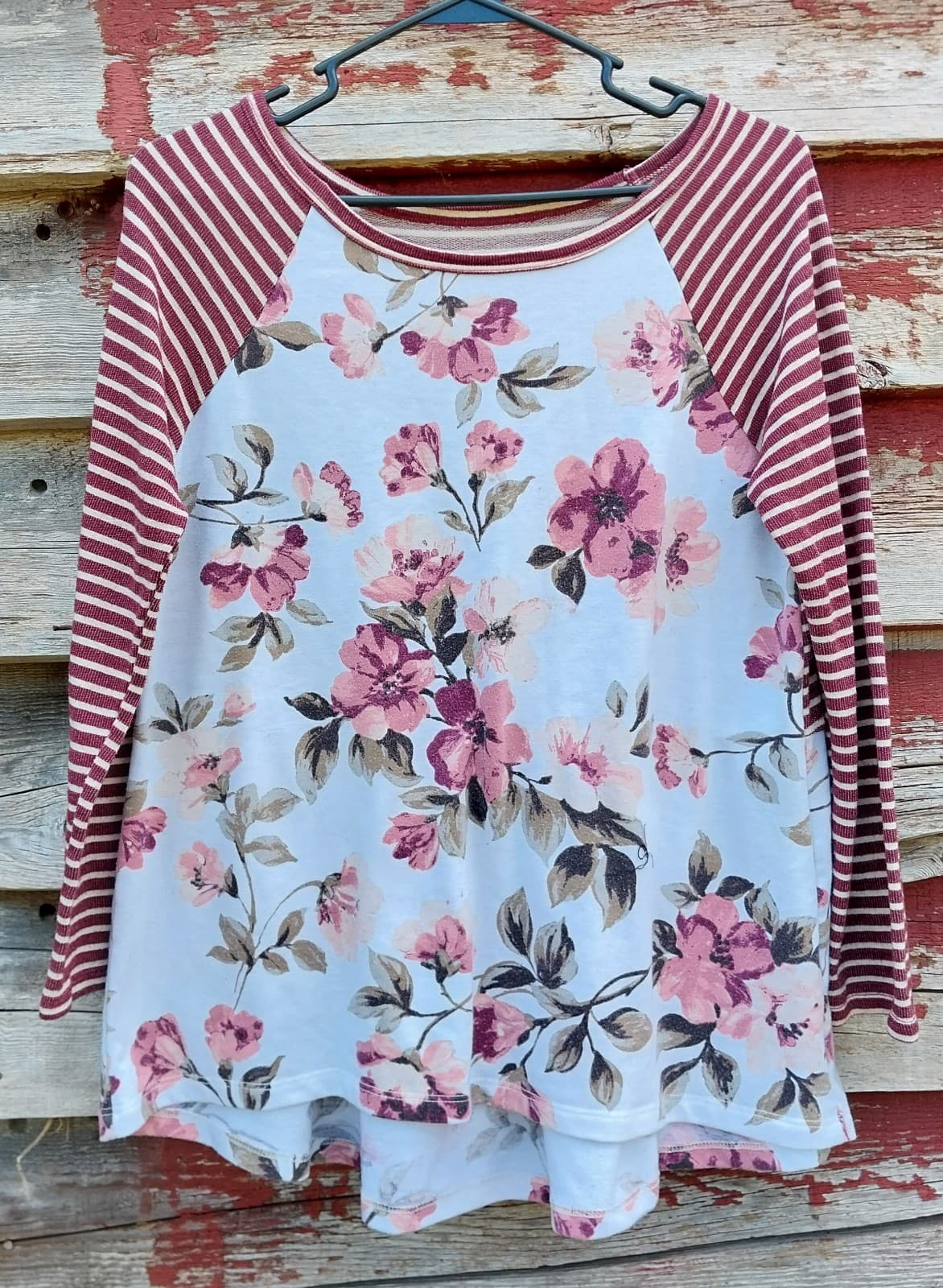 Floral Top Featuring Raglan Style Striped Sleeves And A Round Neck - Image 1