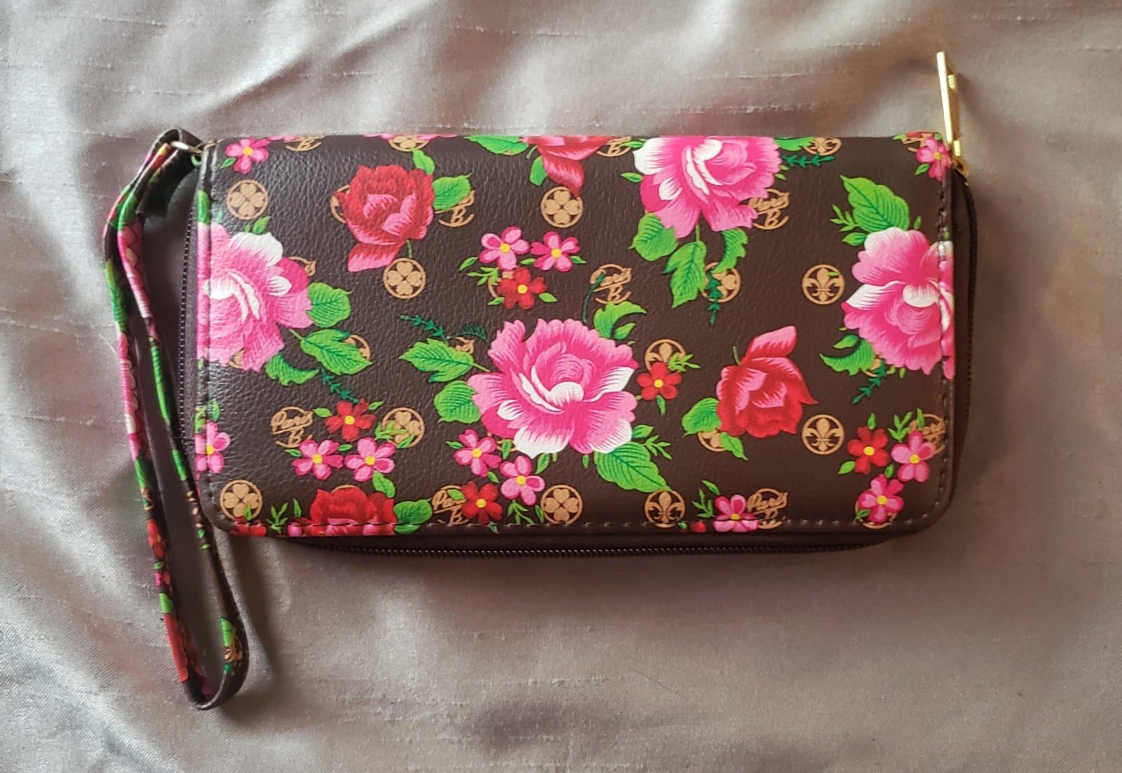 PARIS B FLORAL ZIP AROUND WALLET/WRISTLET - Thumbnail 3