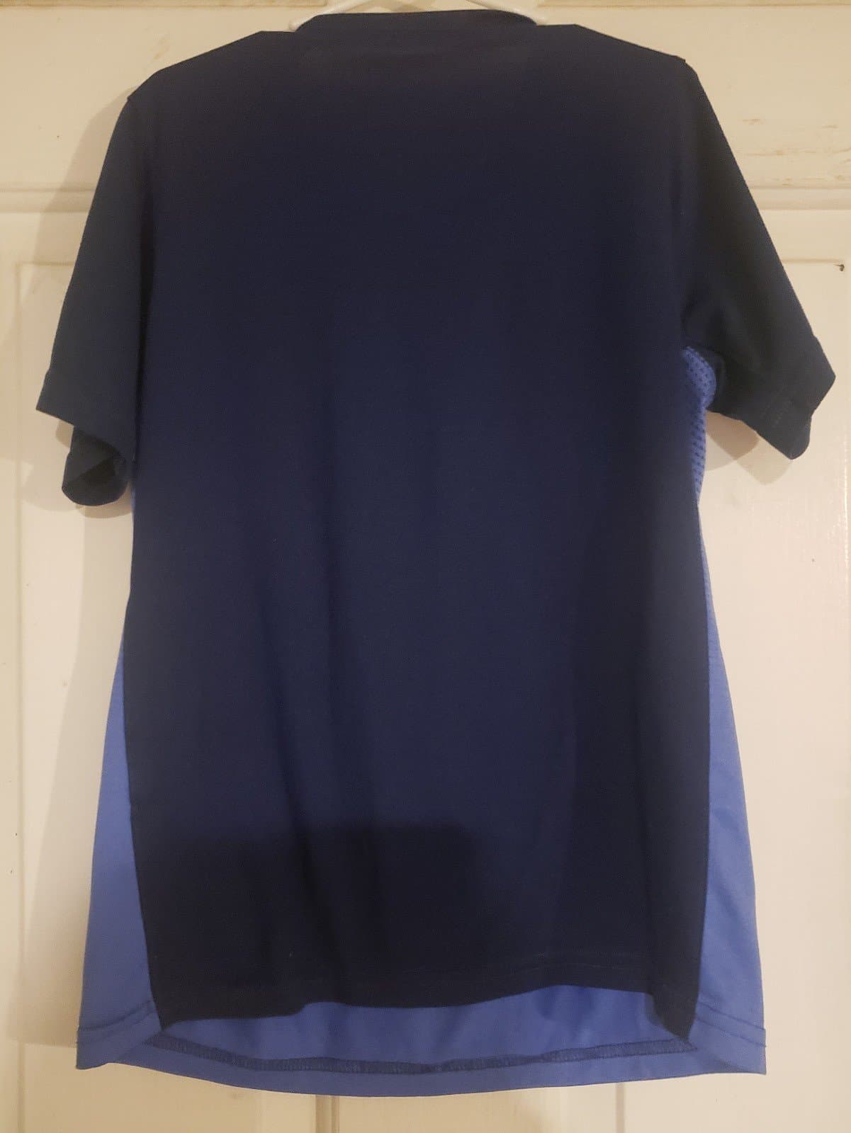 Nike Blue Shirt. Medium - Thumbnail 2