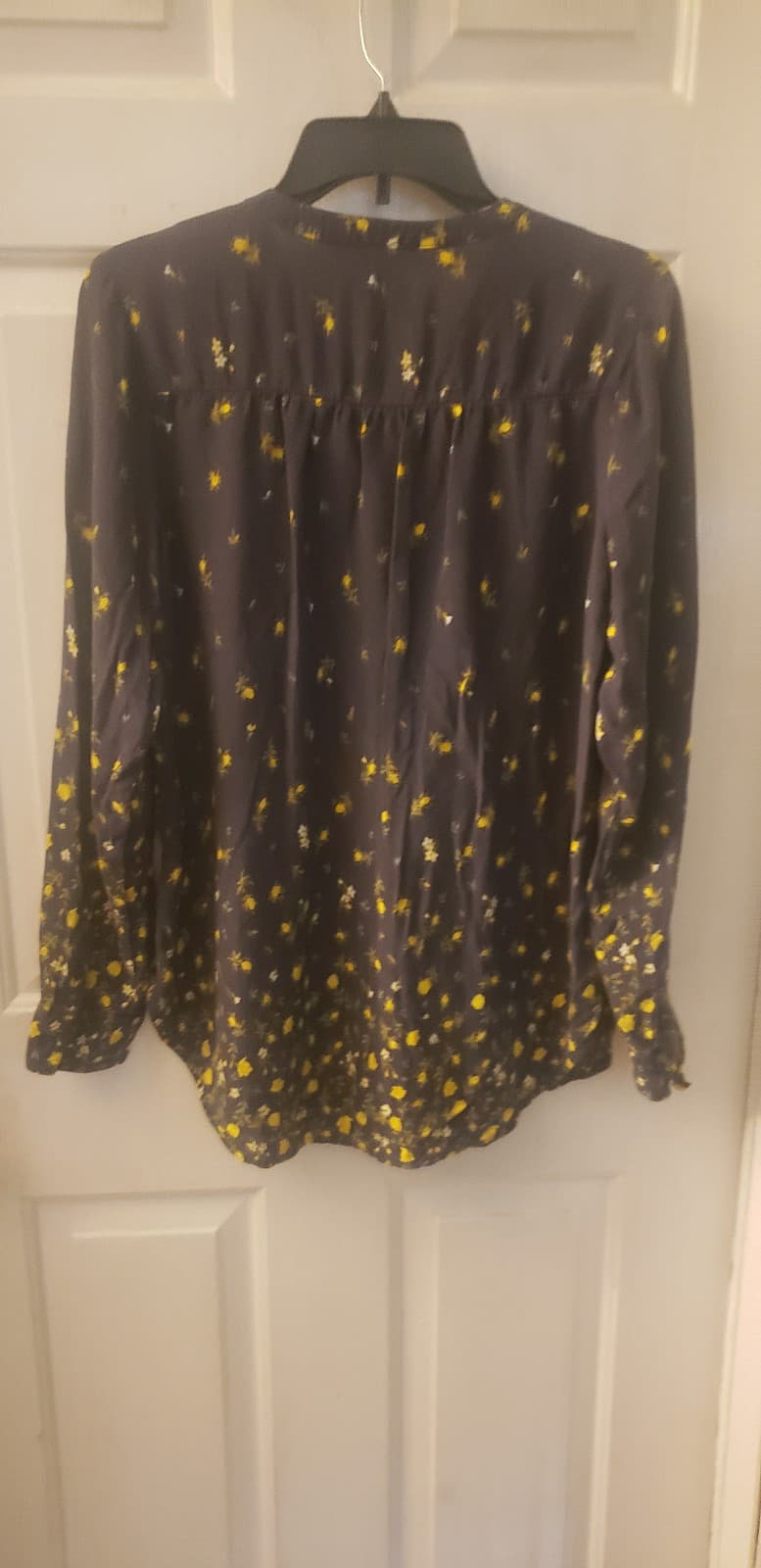 Old Navy peasant blouse. Medium - Thumbnail 3